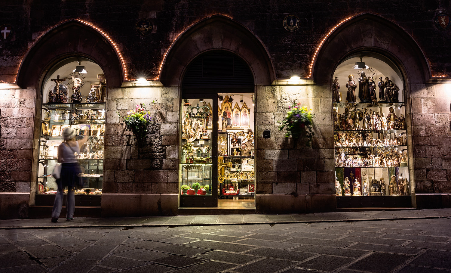 Canon EOS 7D Mark II + Sigma 18-35mm f/1.8 DC HSM sample photo. Assisi/italy... photography