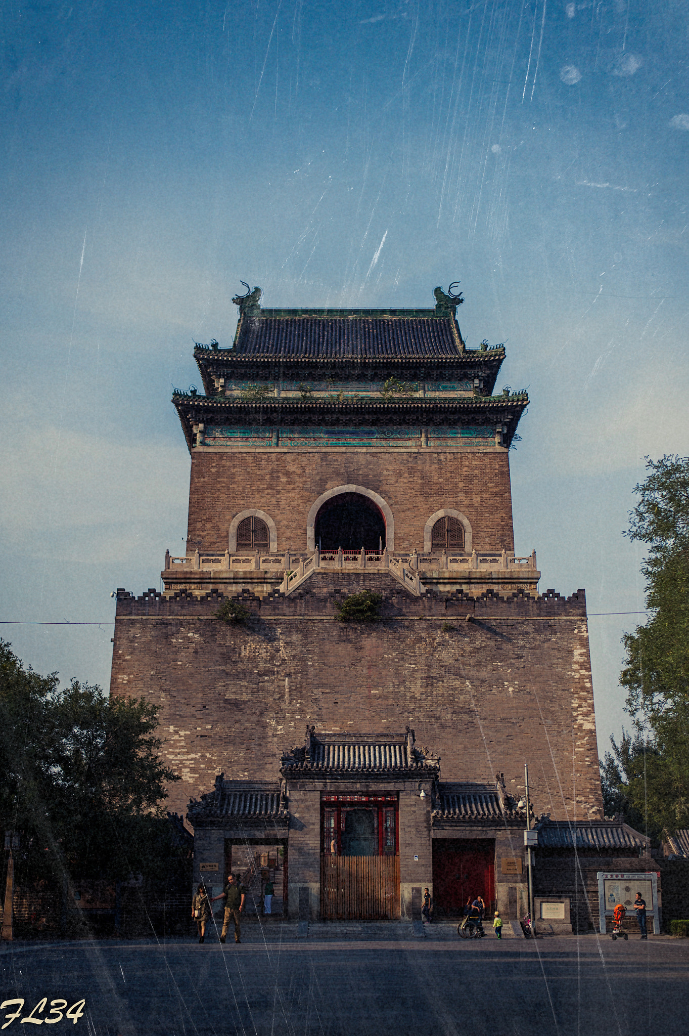 Nikon D4S + Nikon AF-S Nikkor 50mm F1.8G sample photo. Bell tower in beijing photography