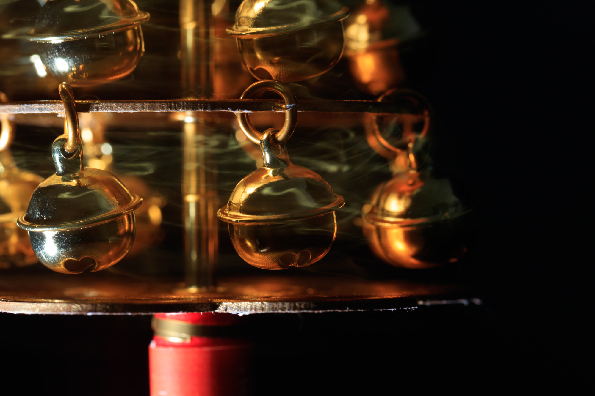 Canon EOS 5DS + Canon EF 100mm F2.8L Macro IS USM sample photo. Japanese bells photography