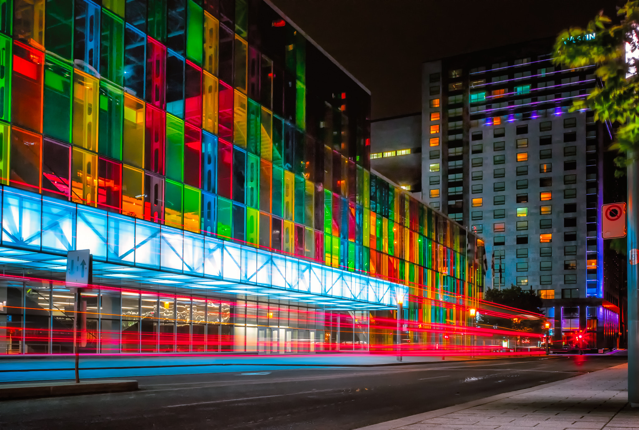 Leica M8 sample photo. Palais des congrès, montréal photography