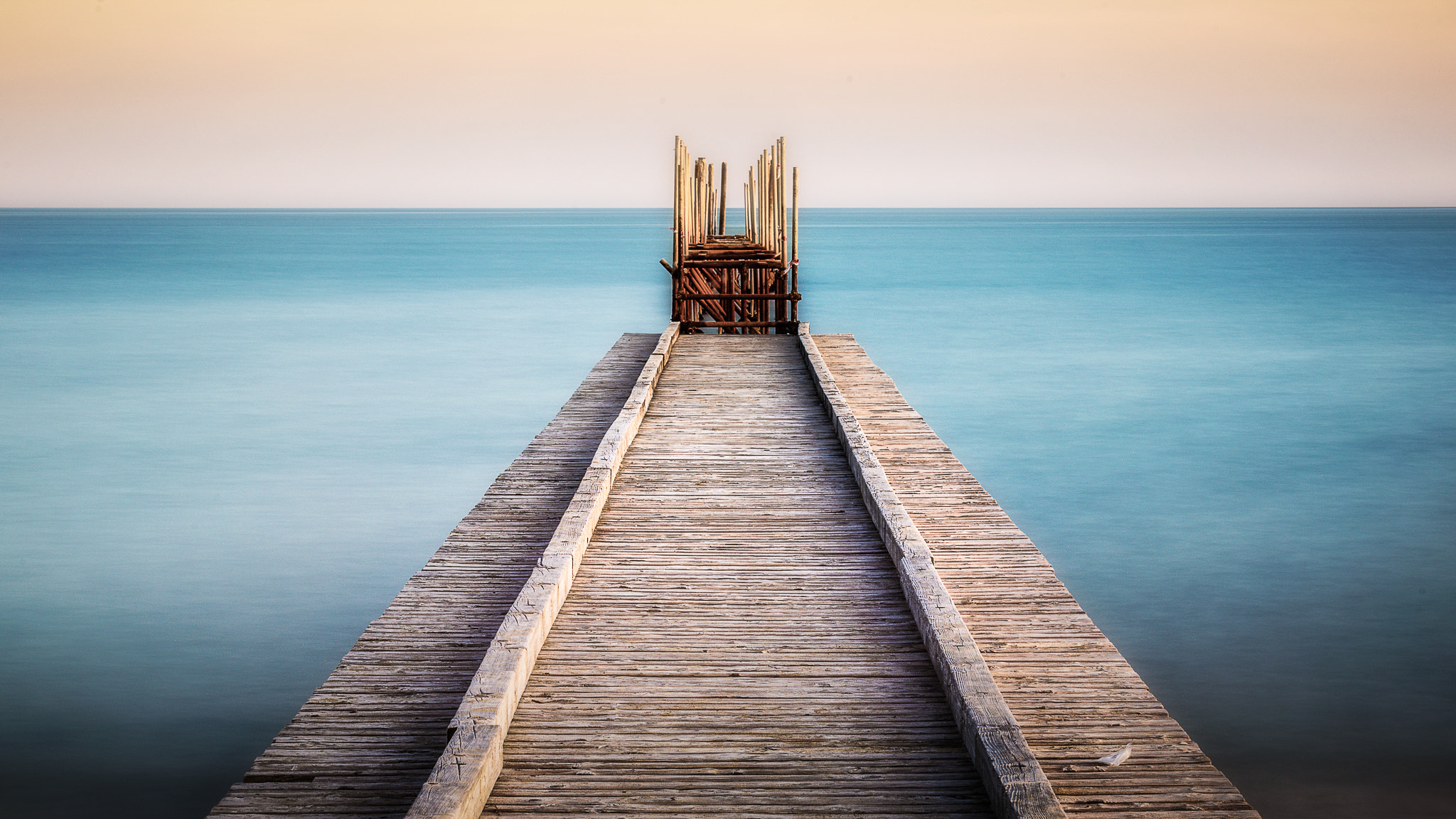 AF-S Zoom-Nikkor 80-200mm f/2.8D IF-ED sample photo. Mediterranean composition photography