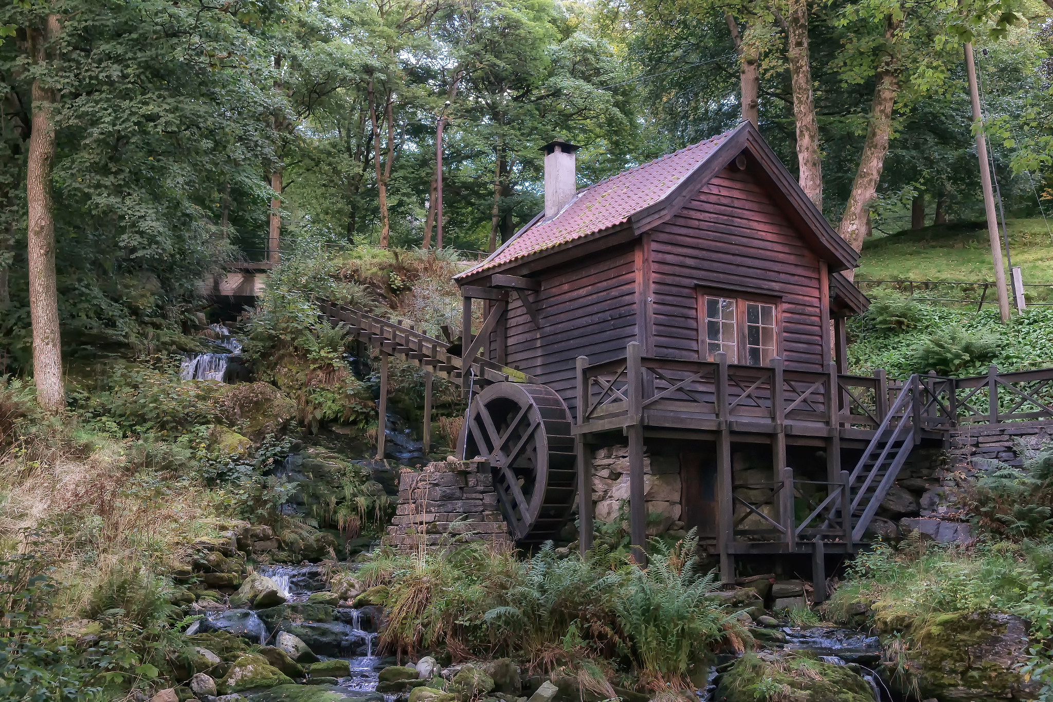 Samsung NX30 + Samsung NX 18-55mm F3.5-5.6 OIS sample photo. The old mill - color photography