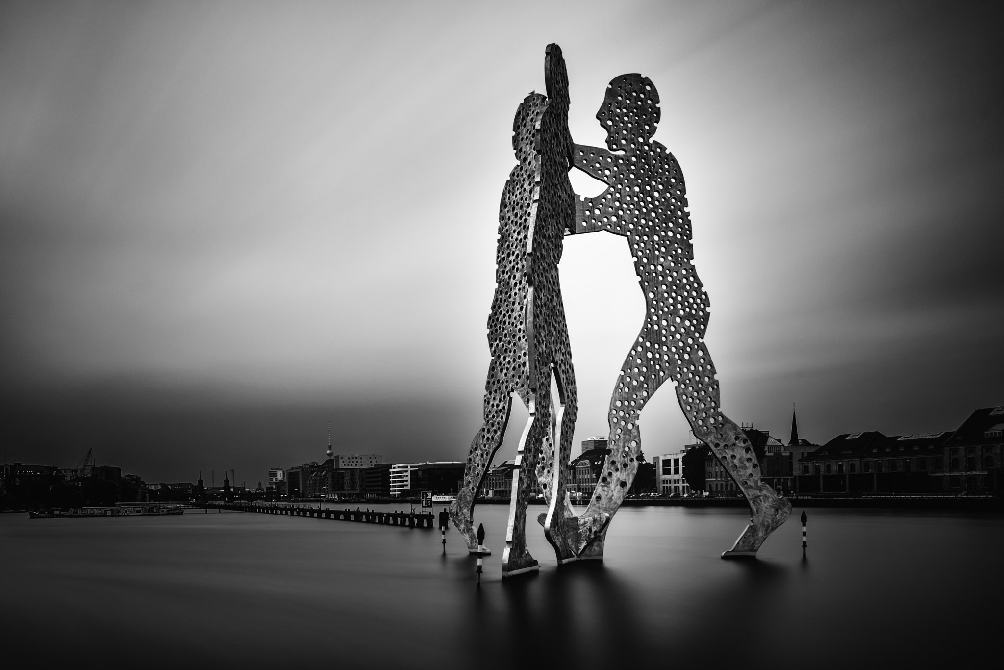 Nikon D5500 + Sigma 18-35mm F1.8 DC HSM Art sample photo. Molecule man | berlin (2016) photography