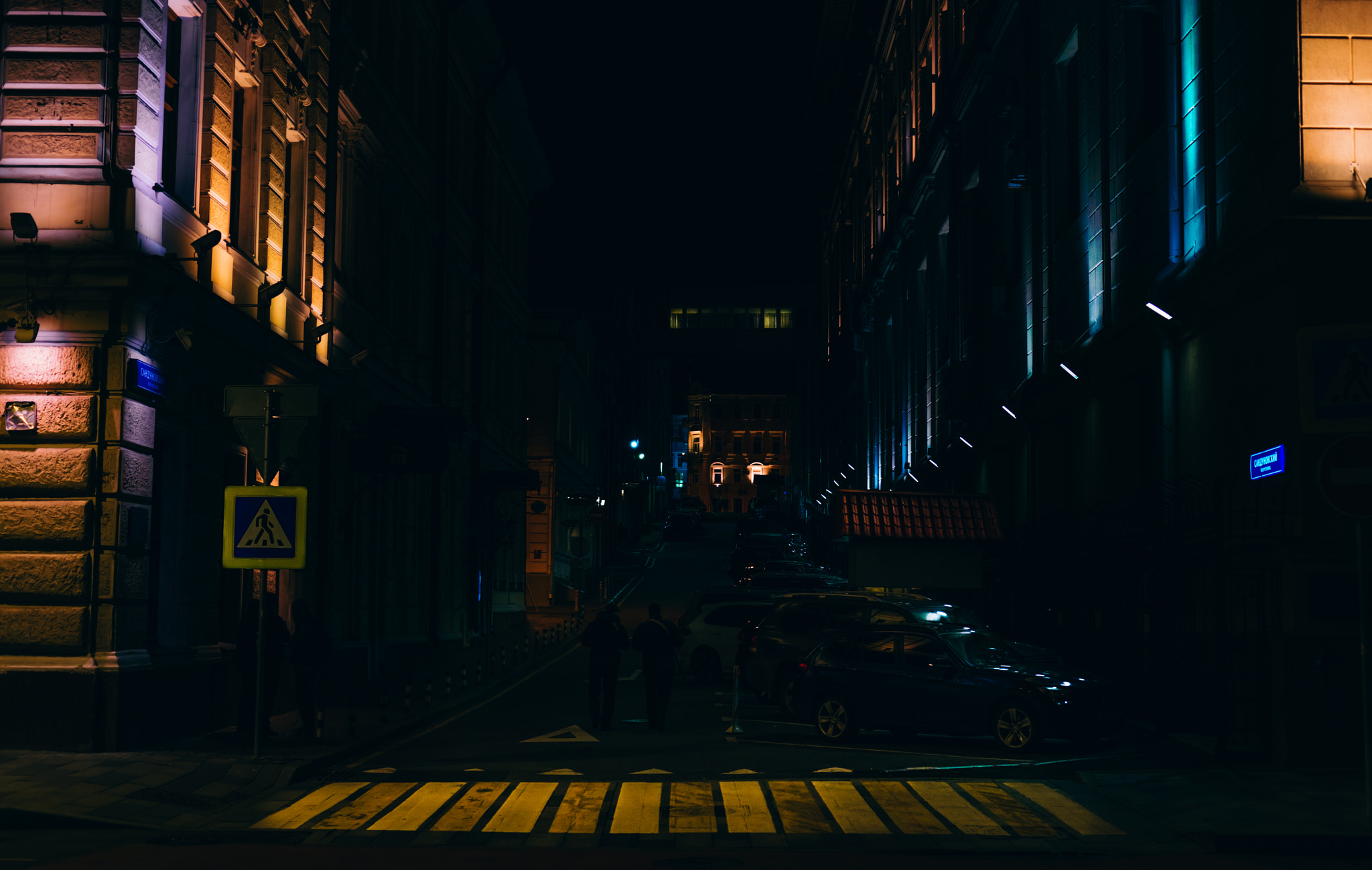 Sony a7R II + Sony 50mm F1.4 sample photo. Moscow streets photography