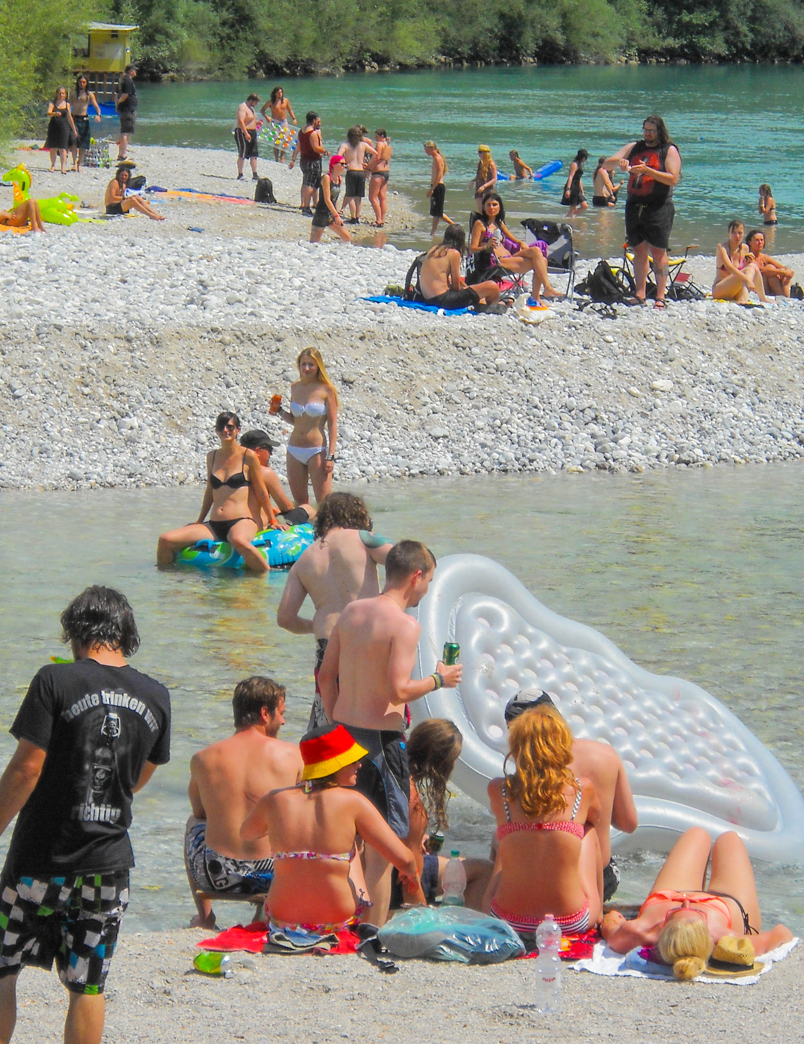 Nikon Coolpix L20 sample photo. Soca beach tolmin photography