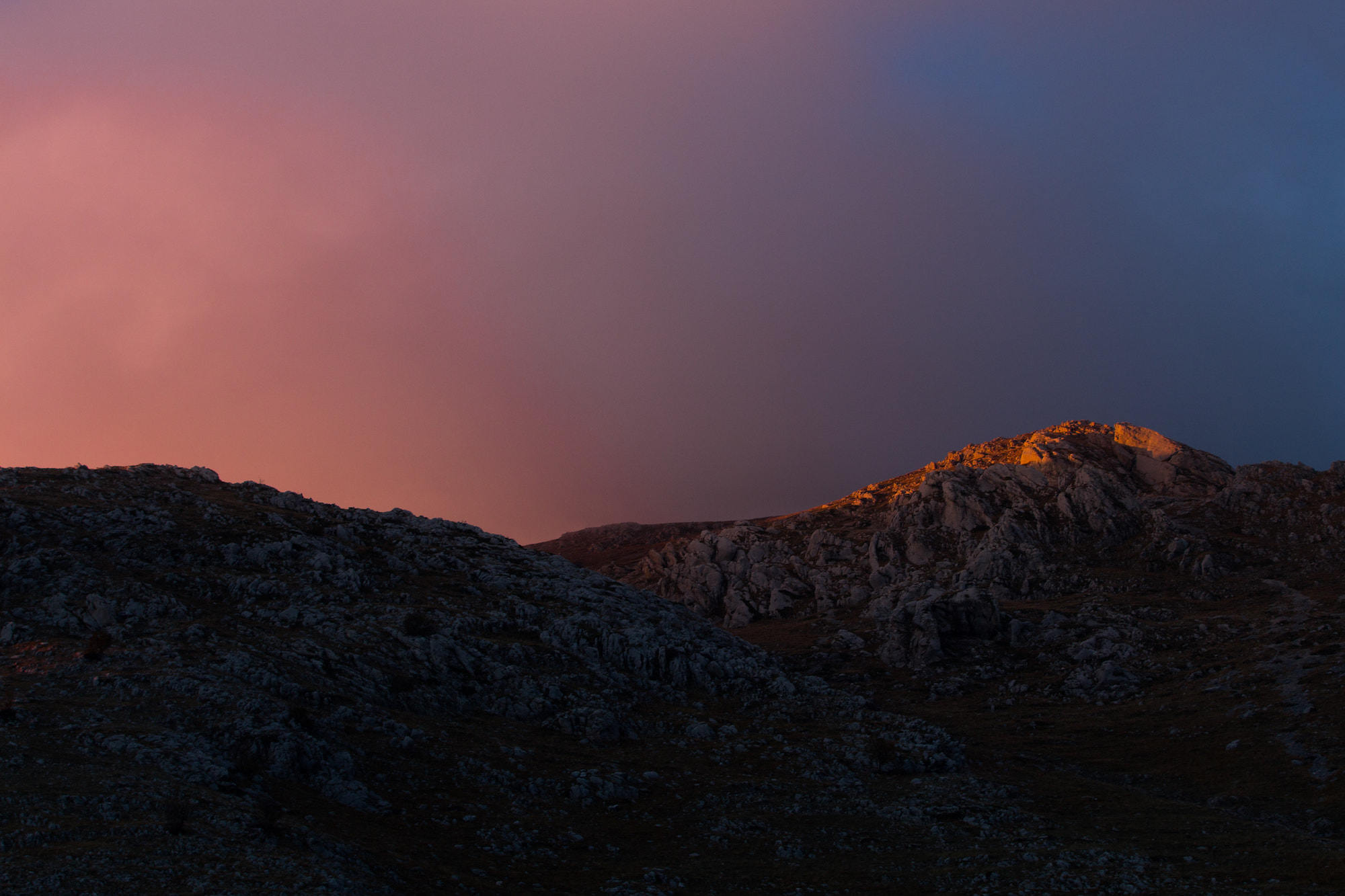 Canon EOS 650D (EOS Rebel T4i / EOS Kiss X6i) sample photo. Sunset in the apennines photography