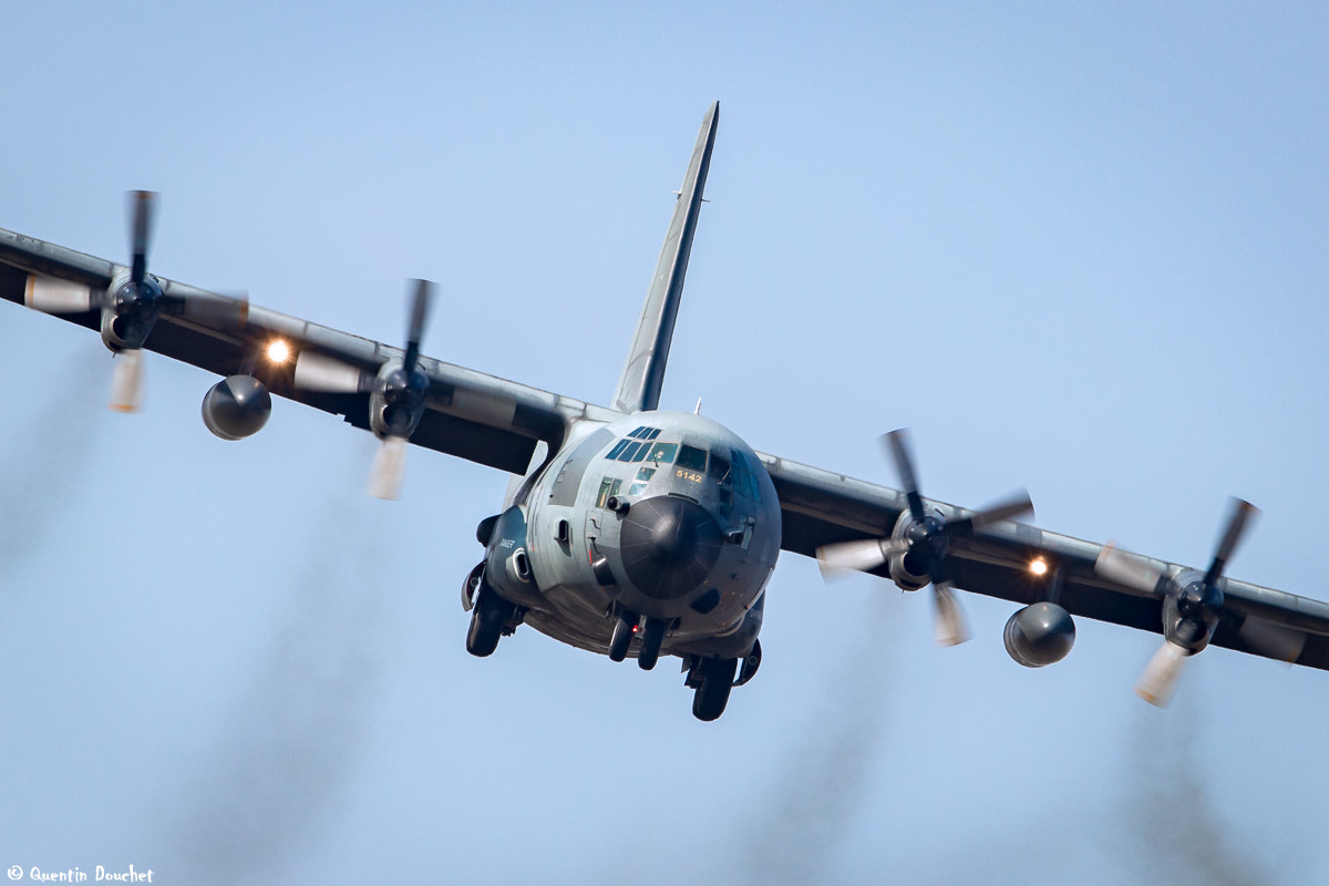 Canon EF 600mm F4L IS II USM sample photo. Lockheed c-130h armée de l'air photography