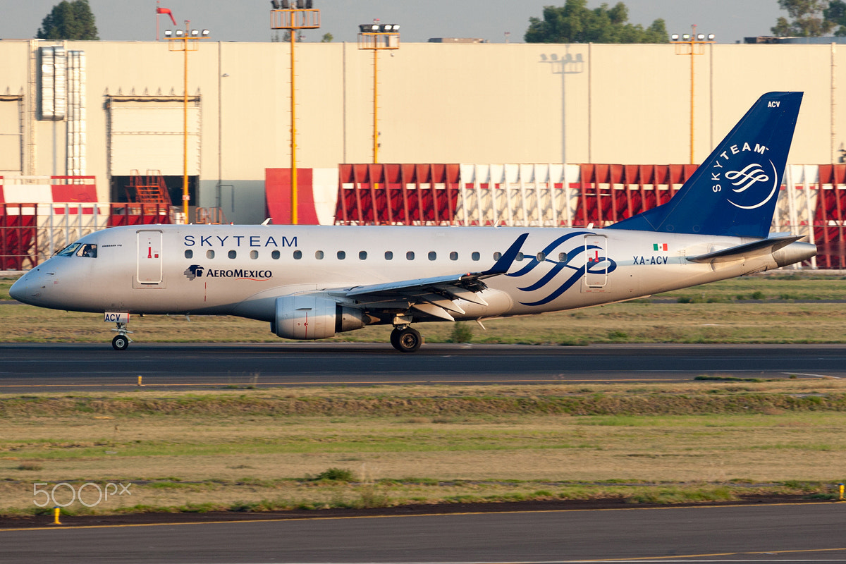 Canon EOS-1D Mark III + Canon EF 100-400mm F4.5-5.6L IS USM sample photo. Aeromexico connect embraer 170 xa-acv mmmx 18may16 photography