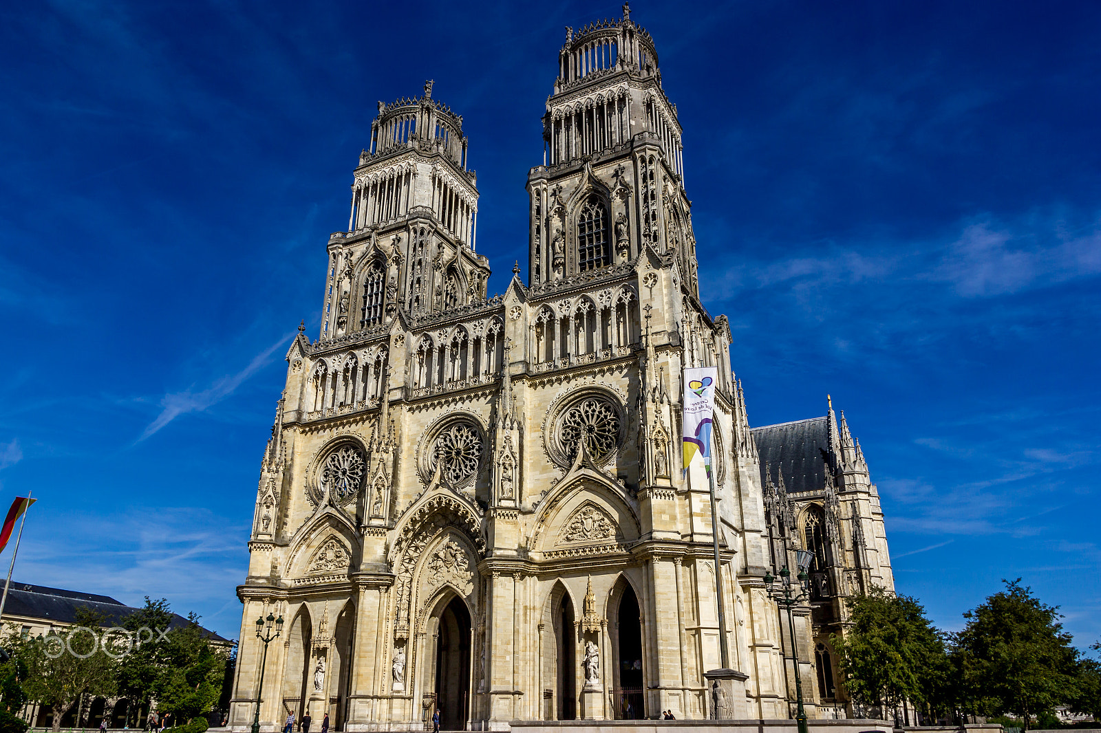 Sigma 17-70mm F2.8-4 DC Macro OS HSM sample photo. Cathedral sainte-croix d’orléans photography