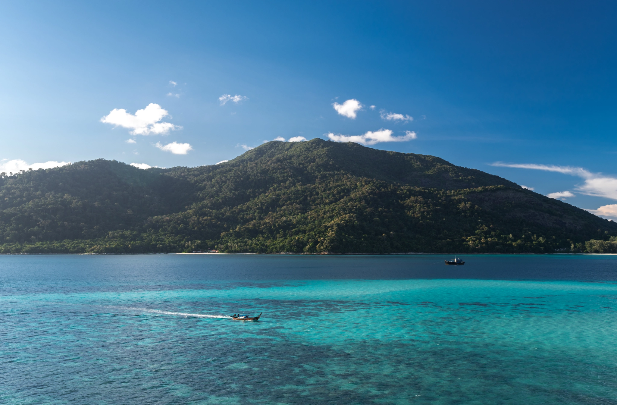 Nikon AF-S Nikkor 200-400mm F4G ED-IF VR sample photo. Koh lipe photography