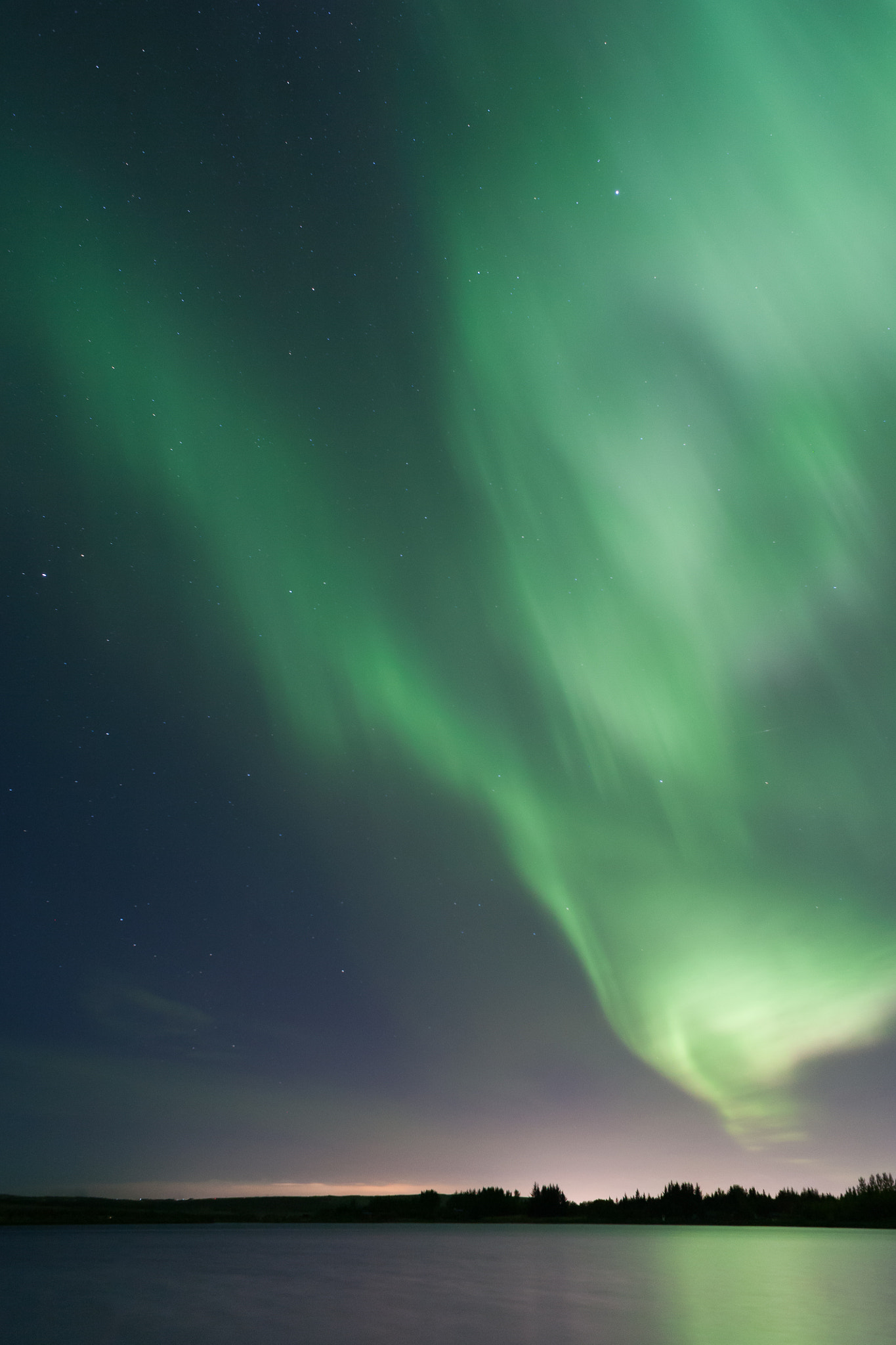 Canon EOS 5D + Canon EF 28mm F1.8 USM sample photo. Aurora borealis photography