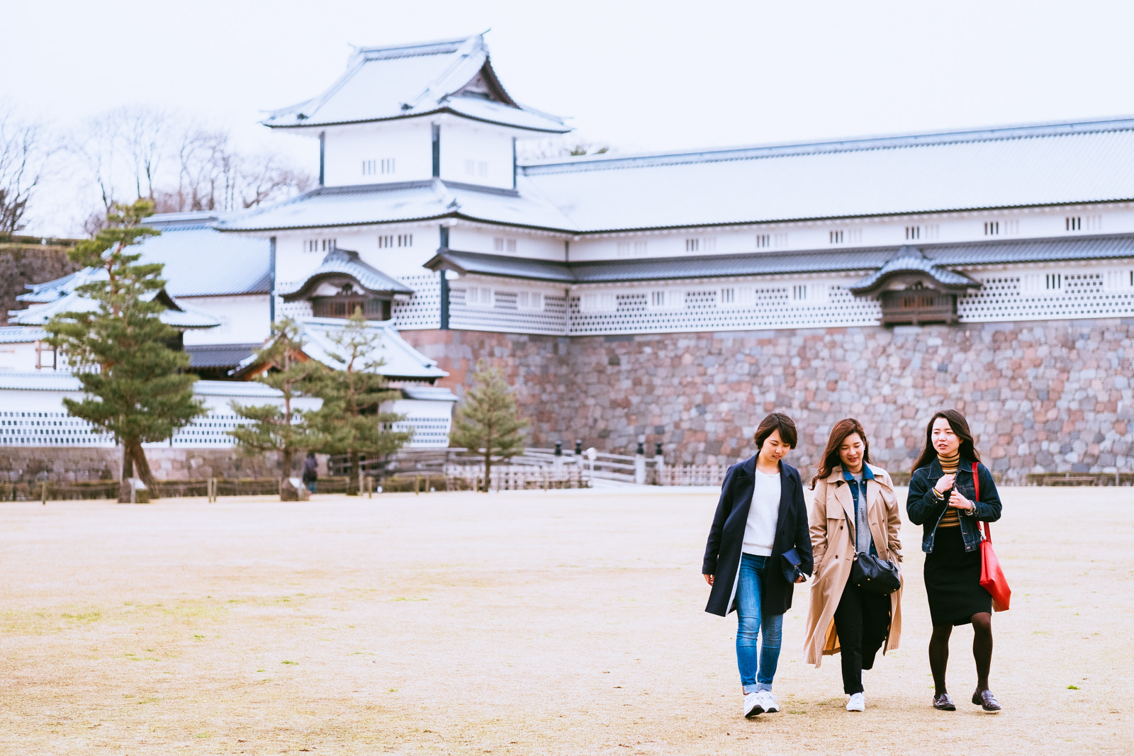 Fujifilm X-Pro2 + Fujifilm XF 56mm F1.2 R APD sample photo. Kanazawa castle photography