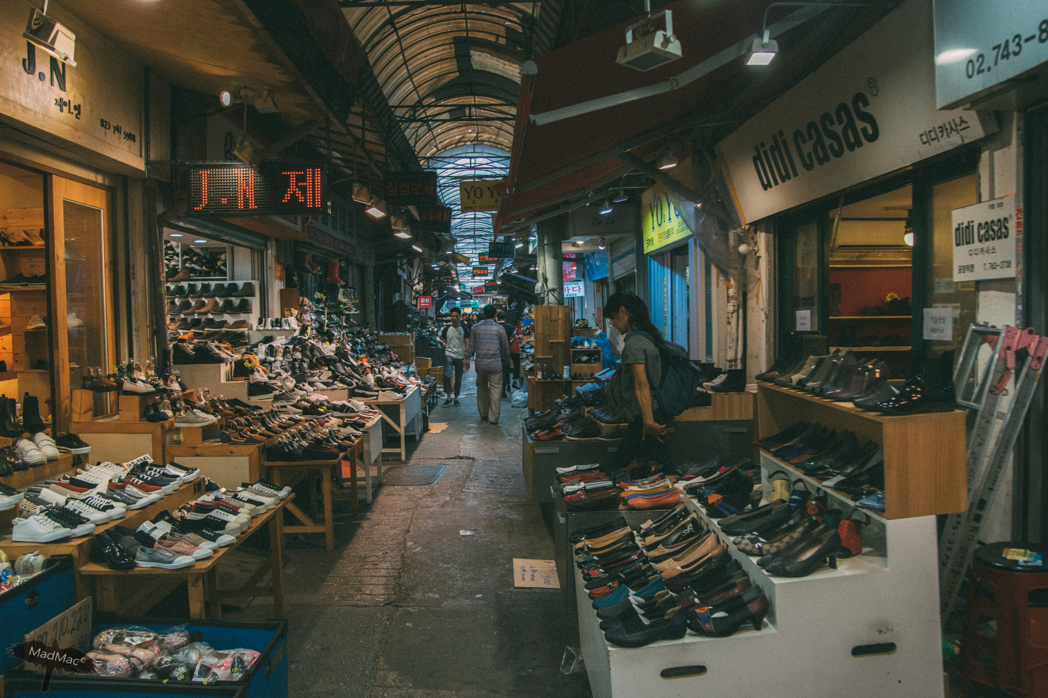 Nikon D5300 sample photo. Shoe market photography