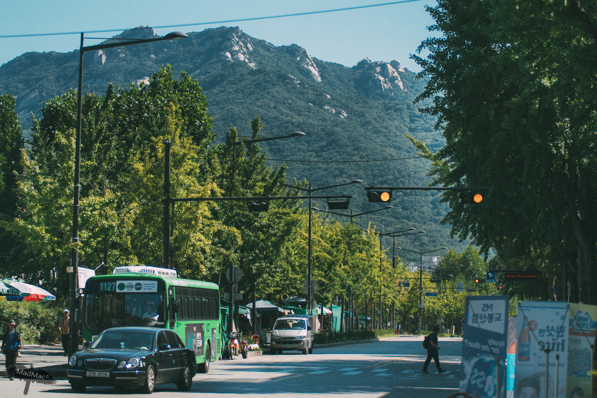 Sigma 70-200mm F2.8 EX DG OS HSM sample photo. Mountain backdrop photography