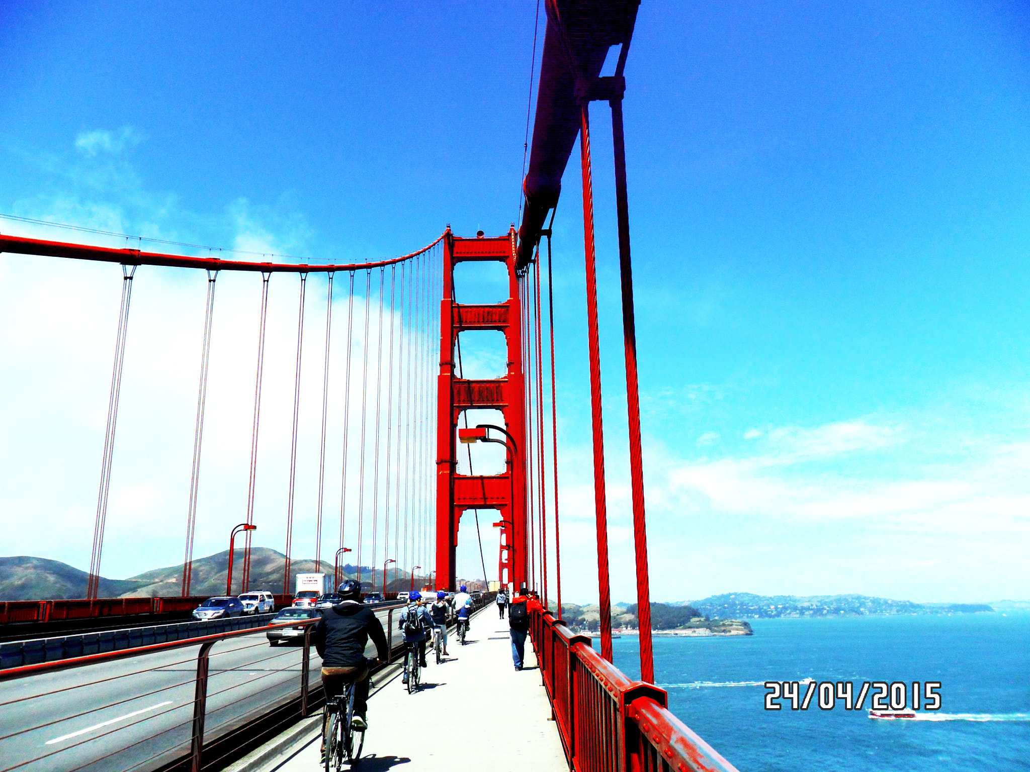Samsung PL20,PL21 / VLUU PL20,PL21 sample photo. Bicycles and the golden gate bridge photography