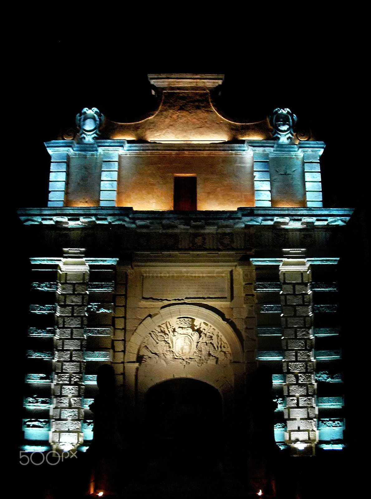 Fujifilm FinePix S304 sample photo. Mdina gate photography