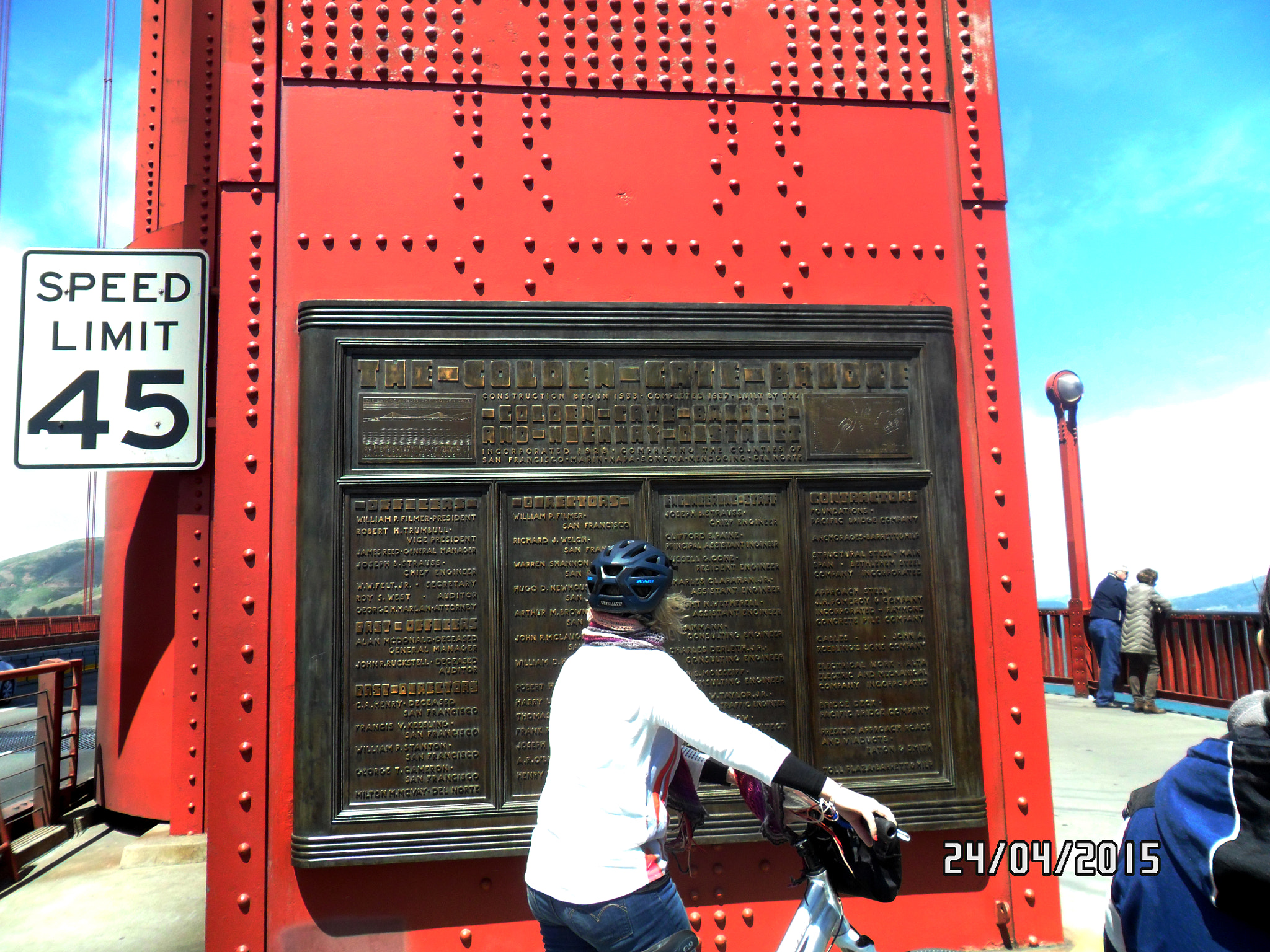 Samsung PL20,PL21 / VLUU PL20,PL21 sample photo. The golden gate bridge - wall of fame photography