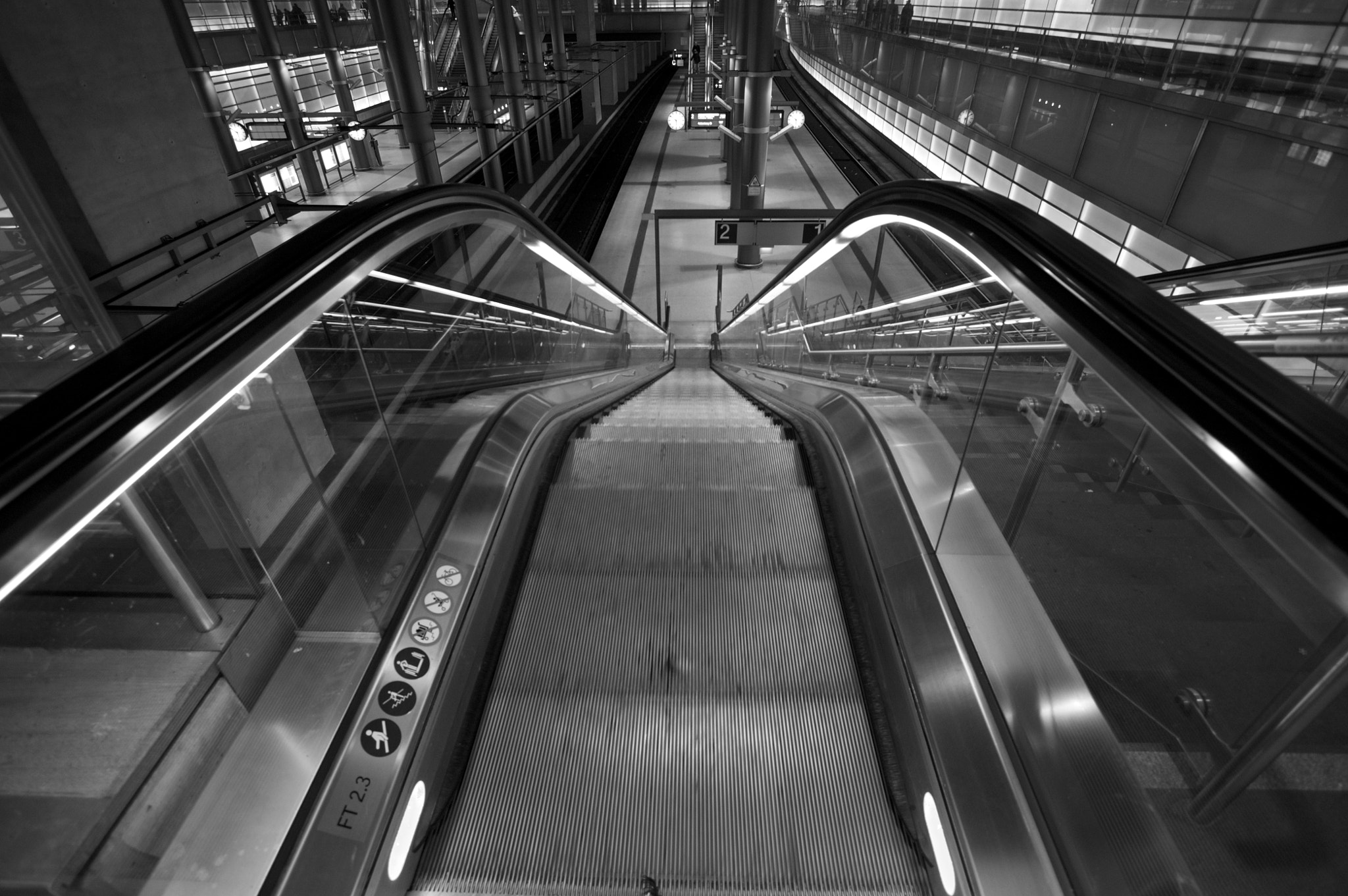 Canon EF-S 10-22mm F3.5-4.5 USM sample photo. Photo () photography
