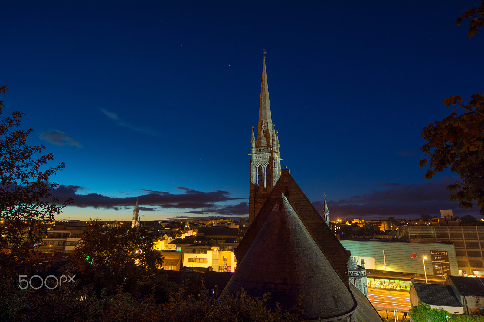 Sigma 12-24mm F4.5-5.6 EX DG Aspherical HSM sample photo. St mary's church at twilight photography