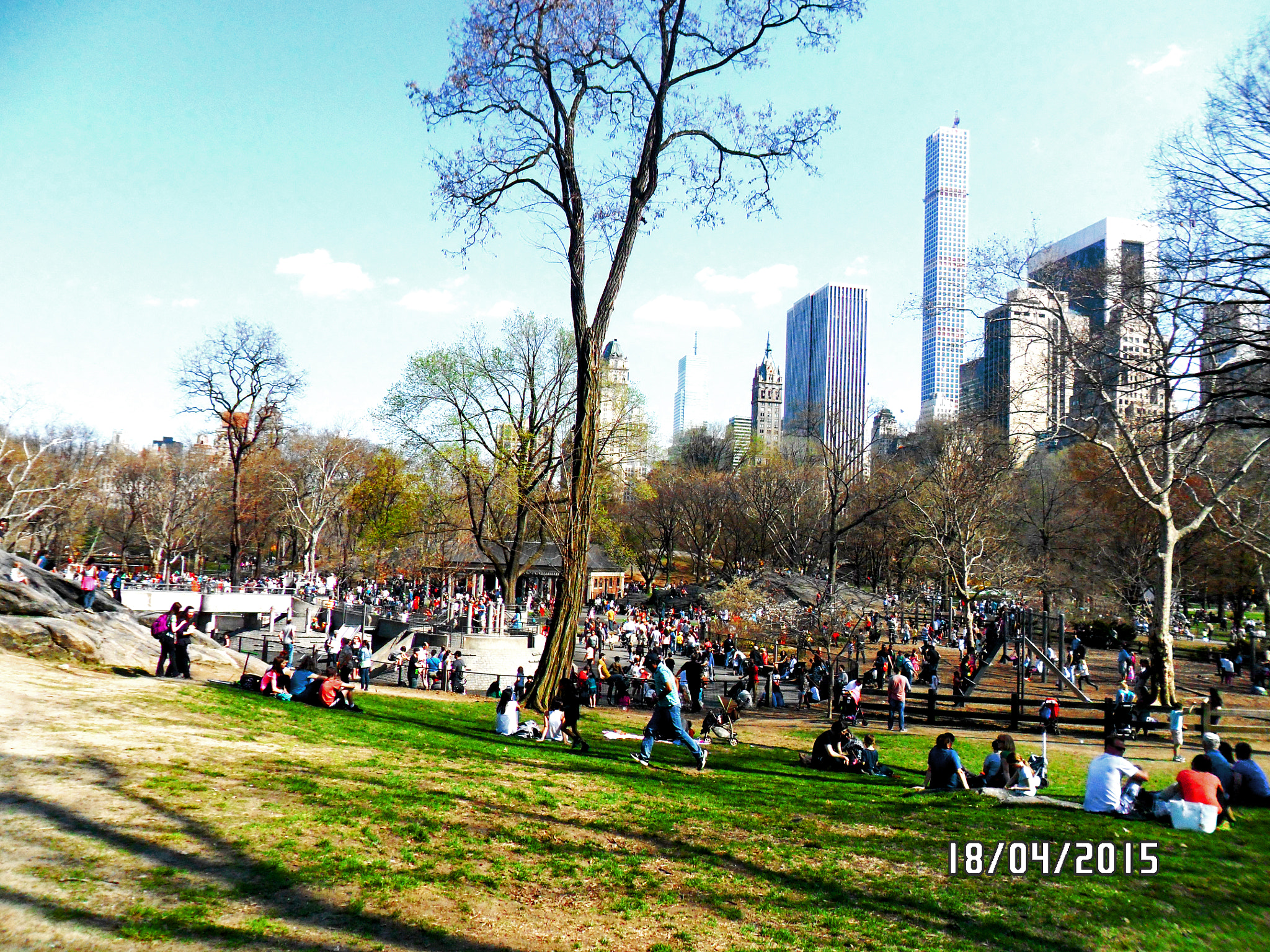 Samsung PL20,PL21 / VLUU PL20,PL21 sample photo. Central park photography