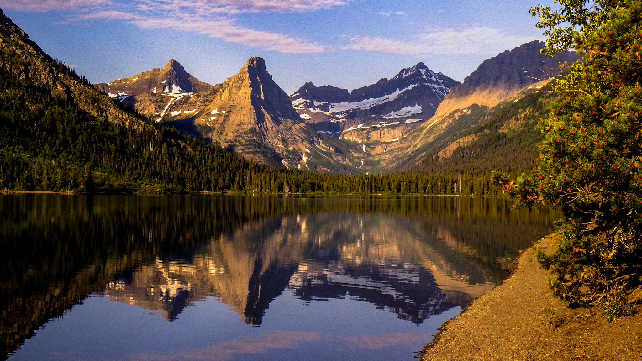 Ricoh WG-30 sample photo. Glacier national park photography