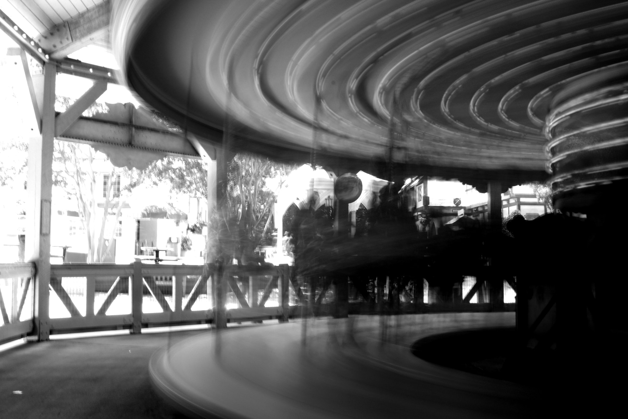 Canon EOS 760D (EOS Rebel T6s / EOS 8000D) sample photo. Round and round photography