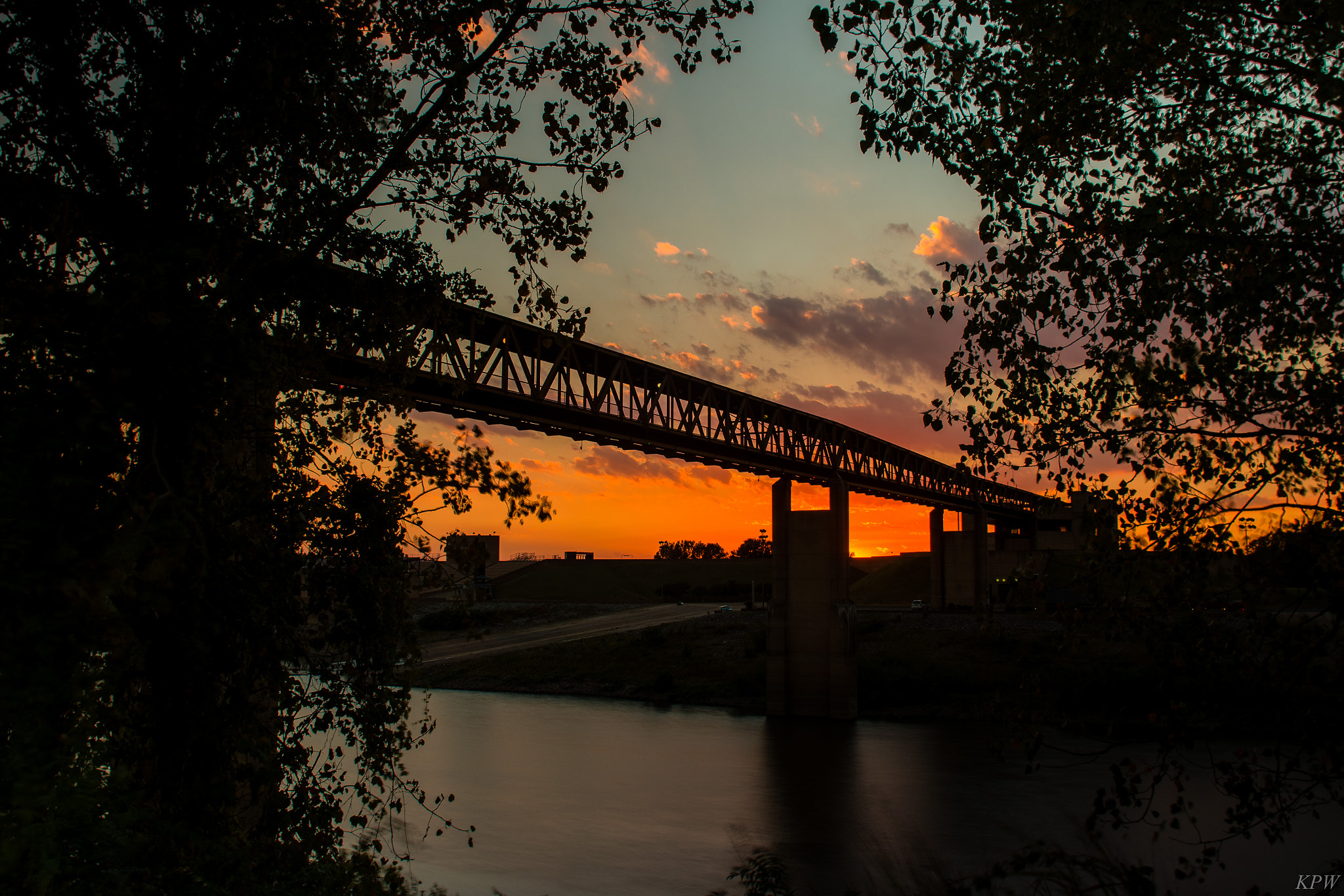 Canon EOS 70D + Canon EF 20mm F2.8 USM sample photo. River sunset photography