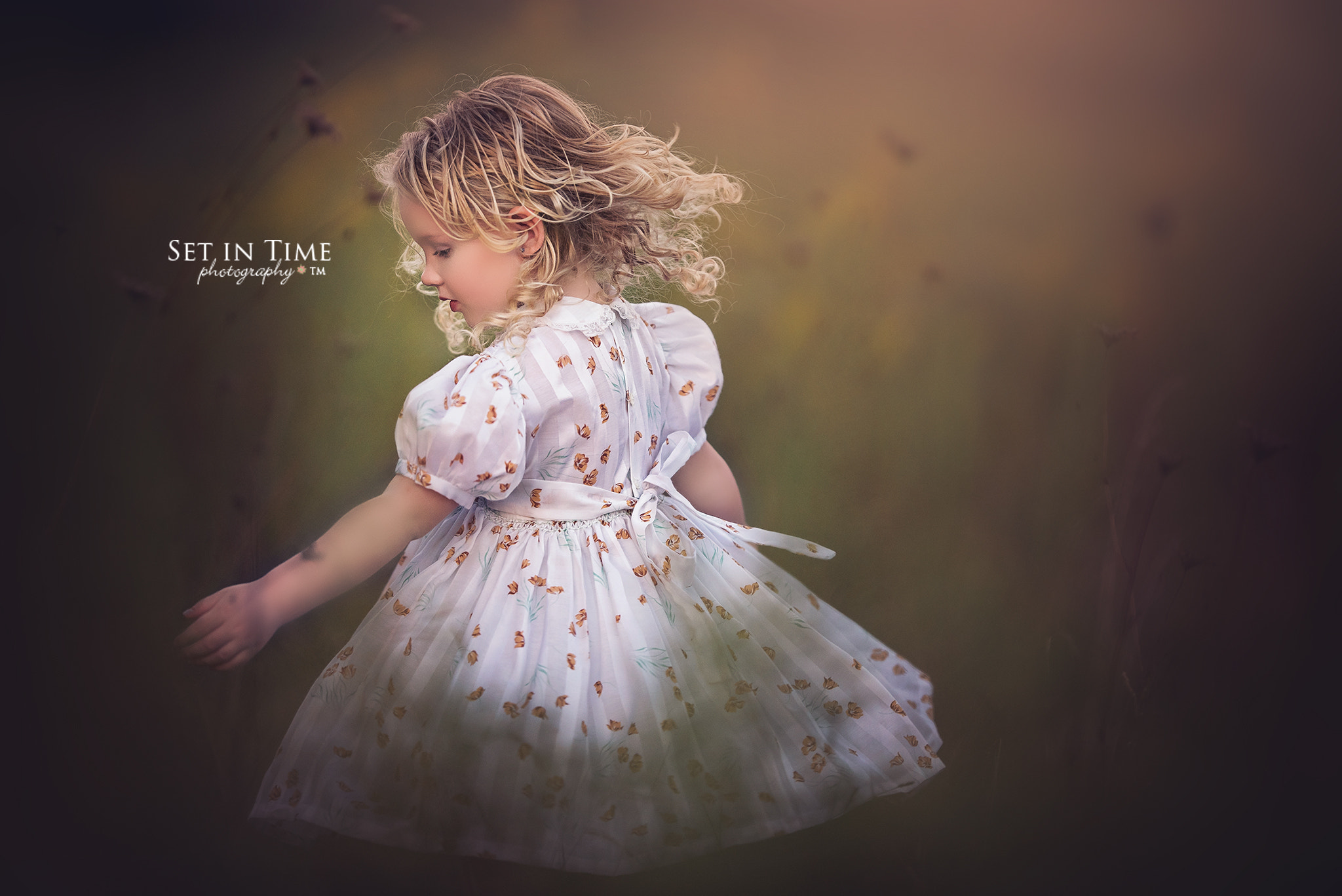 Nikon AF-S Nikkor 200mm F2G ED VR II sample photo. Twirl around and dance photography
