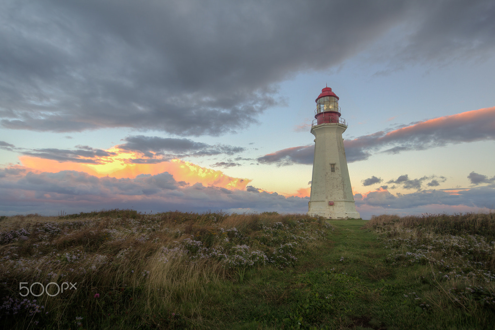 Sigma 10-20mm F4-5.6 EX DC HSM sample photo. Low point lighthouse photography
