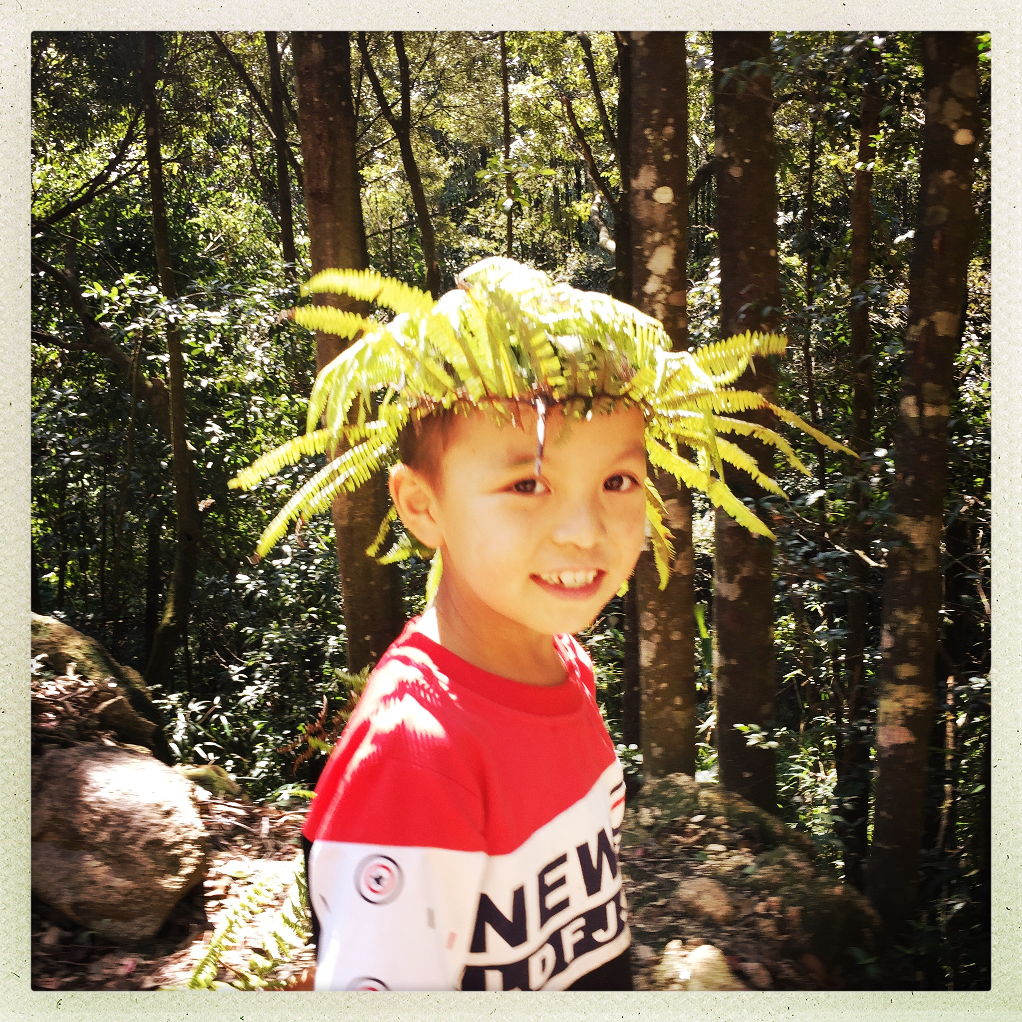 Hipstamatic 321 sample photo. 山里的孩子。 photography