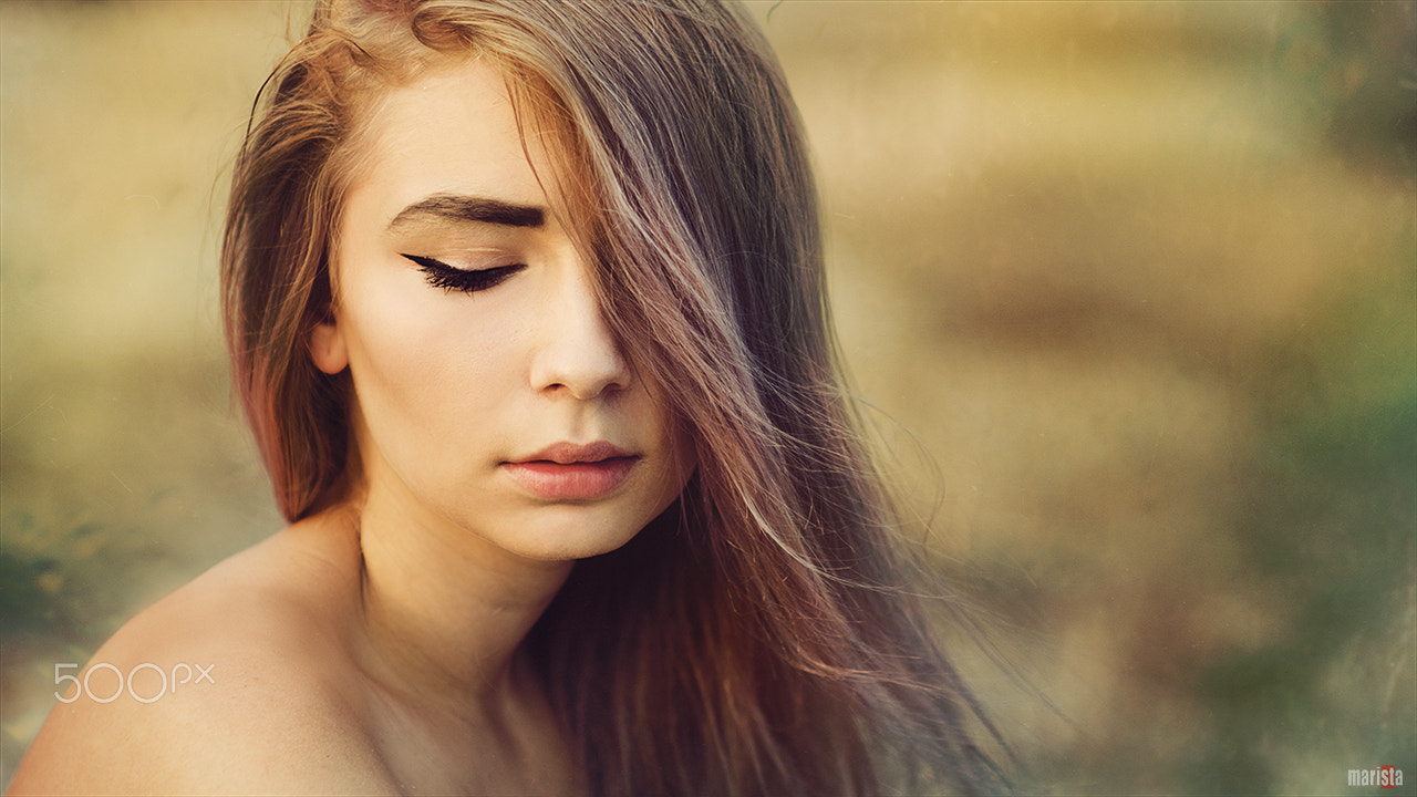 Nikon D7000 + Sigma 85mm F1.4 EX DG HSM sample photo. Portrait of woman photography