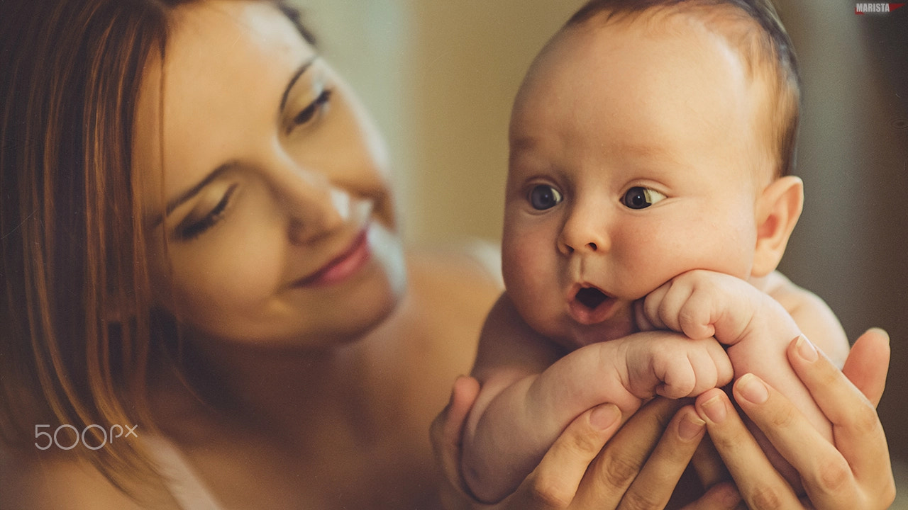 Nikon D7000 + Sigma 85mm F1.4 EX DG HSM sample photo. Newborn photography