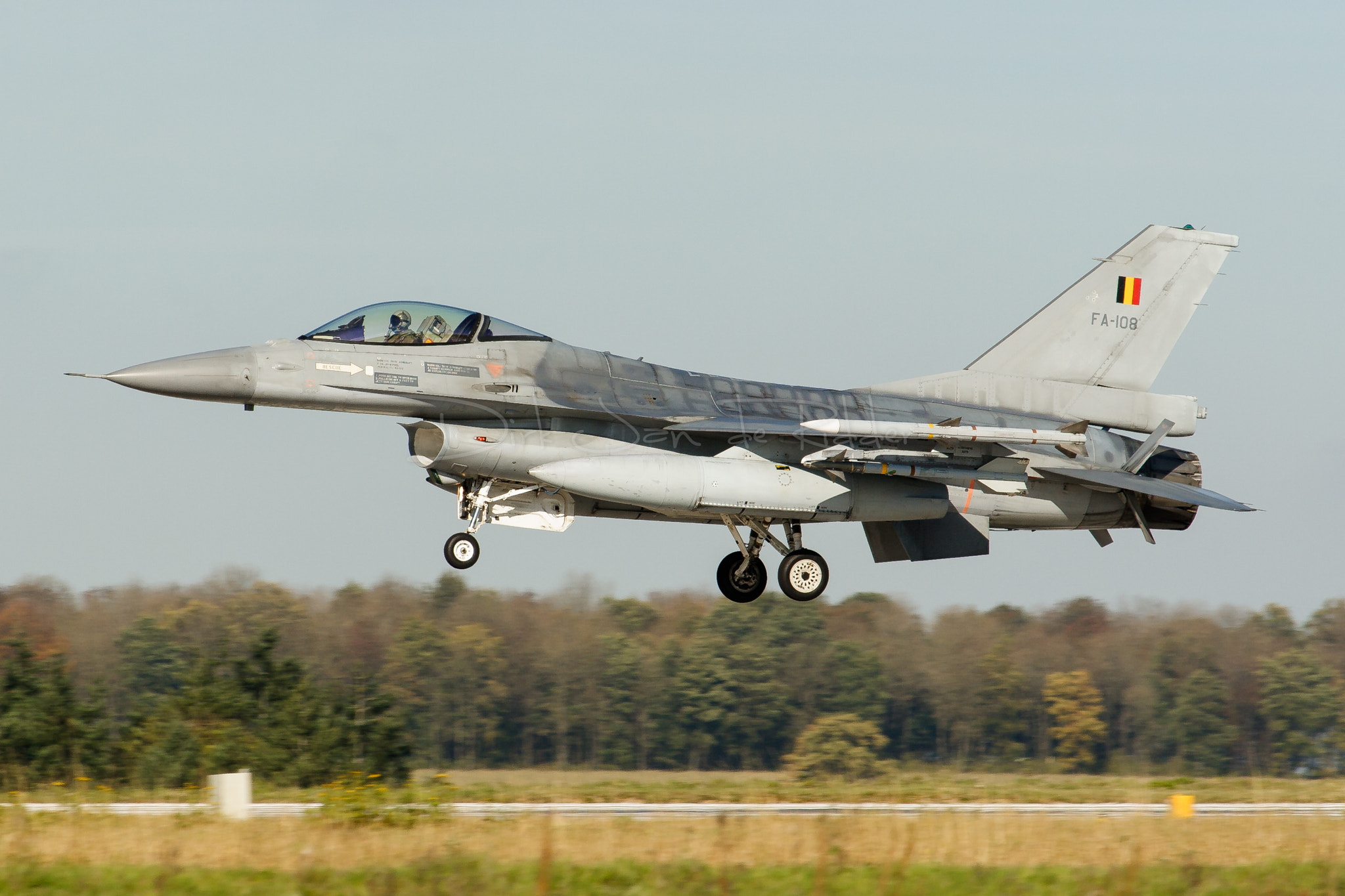 Canon EOS 20D + Canon EF 70-200mm F2.8L USM sample photo. Belgian air force f-16am fighting falcon fa-108 photography
