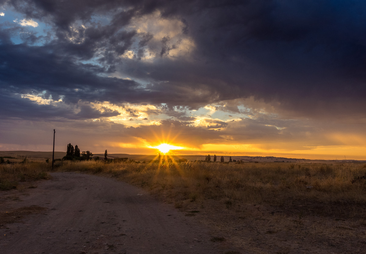 Olympus OM-D E-M1 + OLYMPUS 14-54mm Lens sample photo. Amanece photography