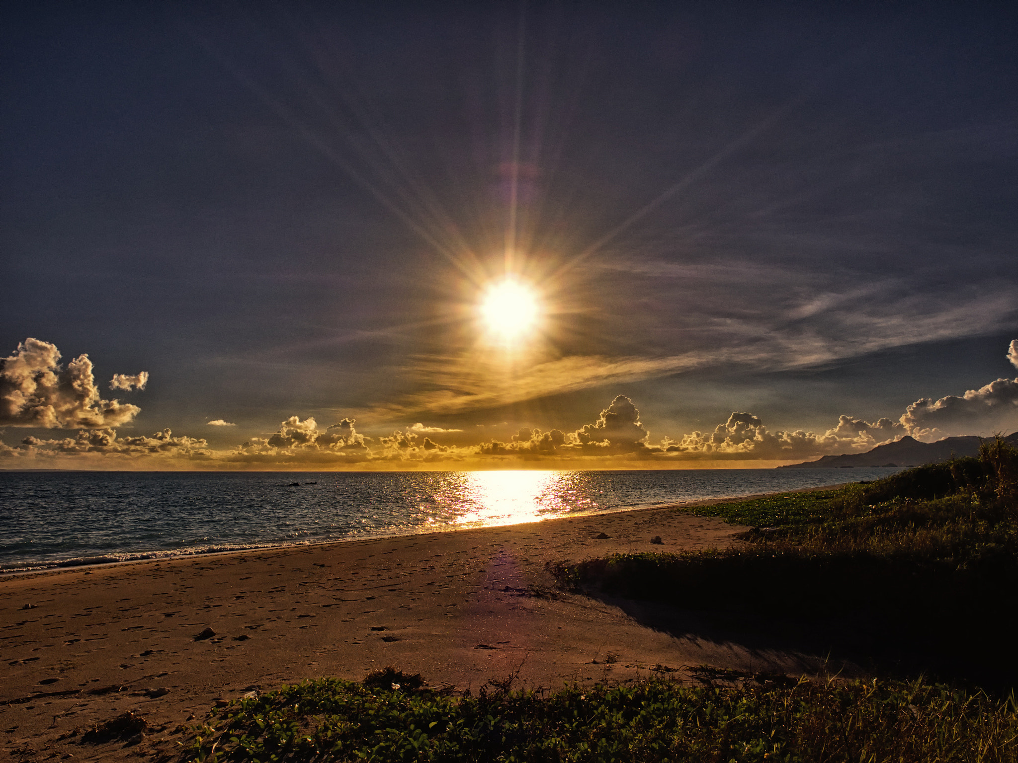 Olympus OM-D E-M1 sample photo. Sunset views from okinawa nago beach. photography