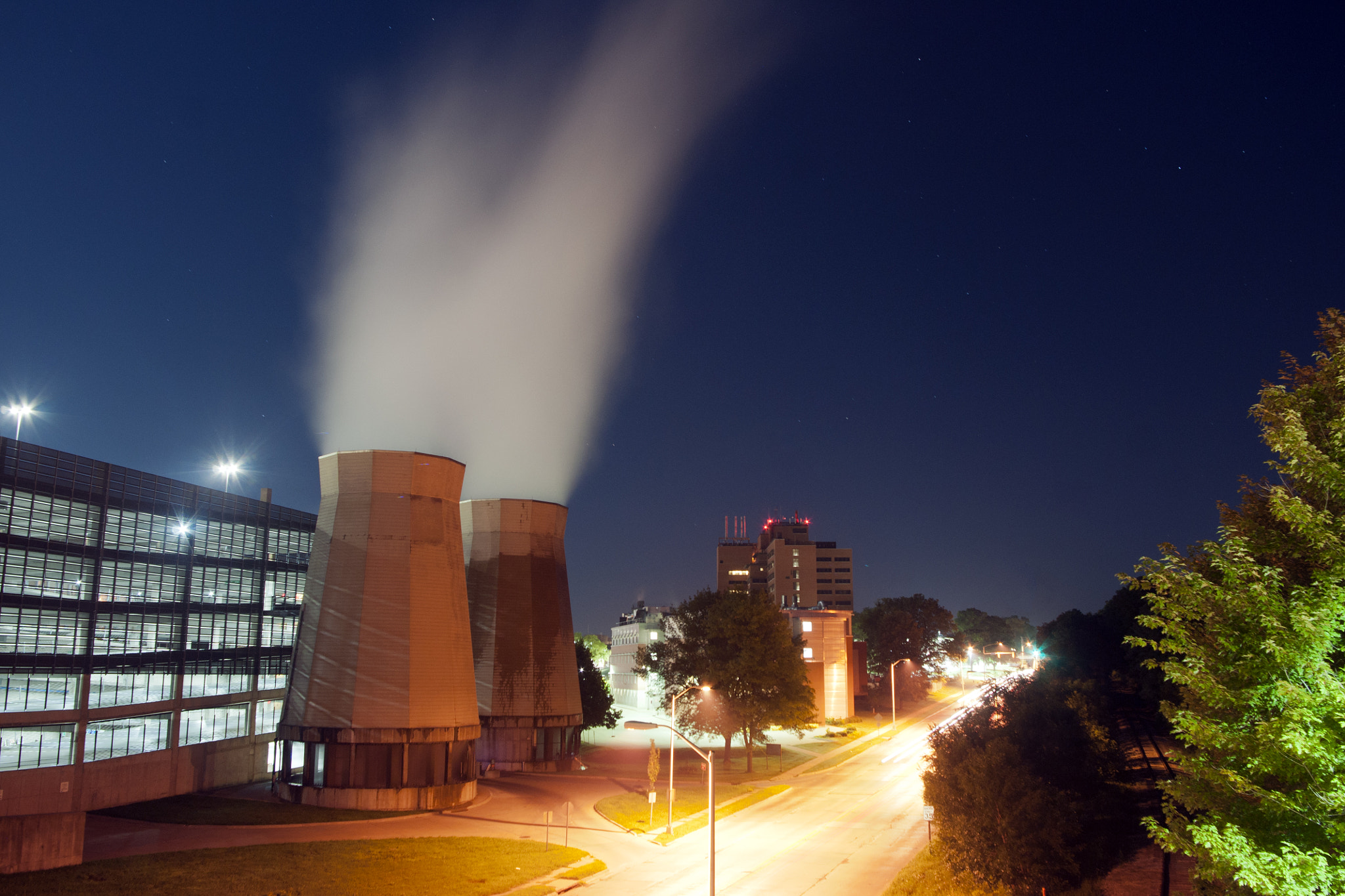 Sony Alpha DSLR-A700 + Sigma 17-35mm F2.8-4 EX Aspherical sample photo. Cooling towers photography