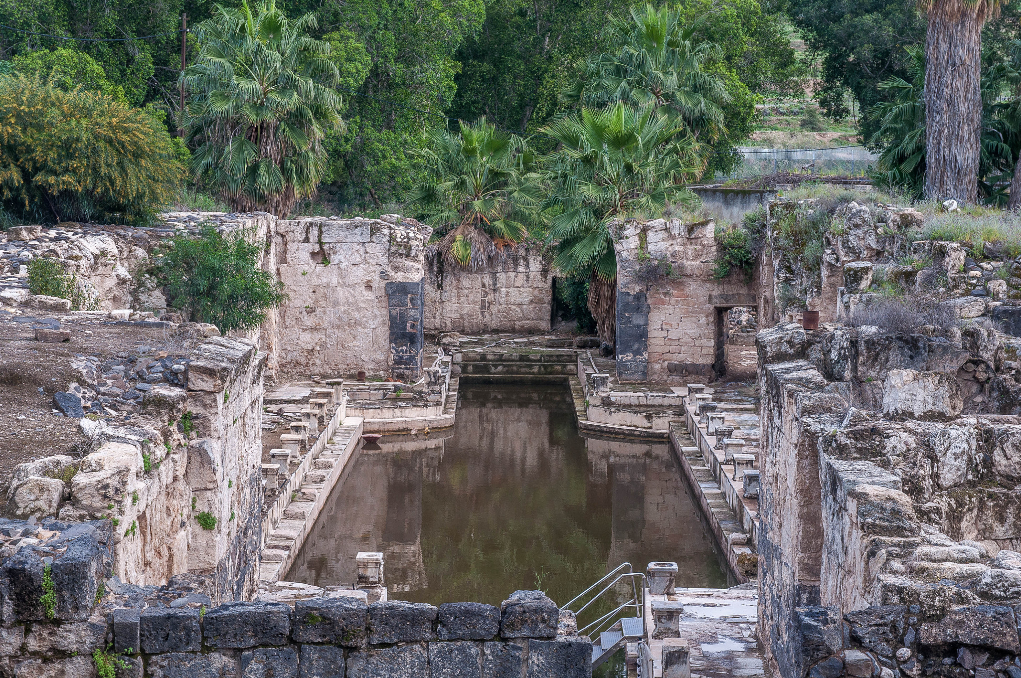 Sigma 17-70mm F2.8-4 DC Macro OS HSM | C sample photo. The water pool of the ancient city gadara, israel photography
