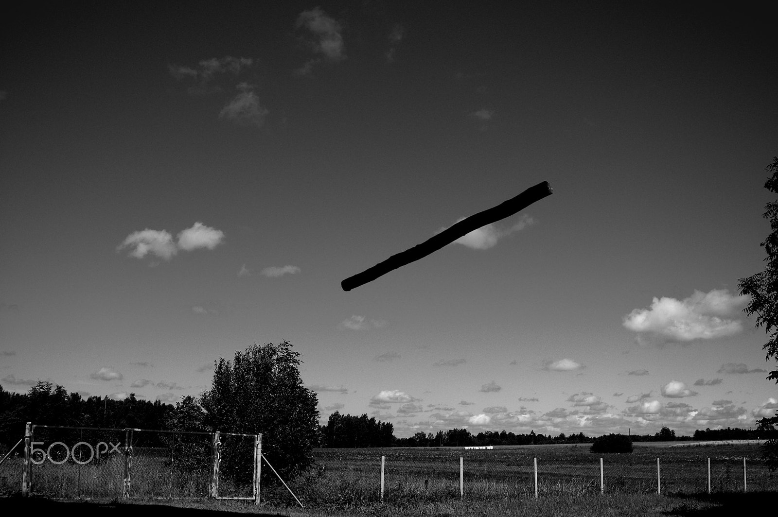 Sigma 17-35mm F2.8-4 EX DG sample photo. Ufo photography