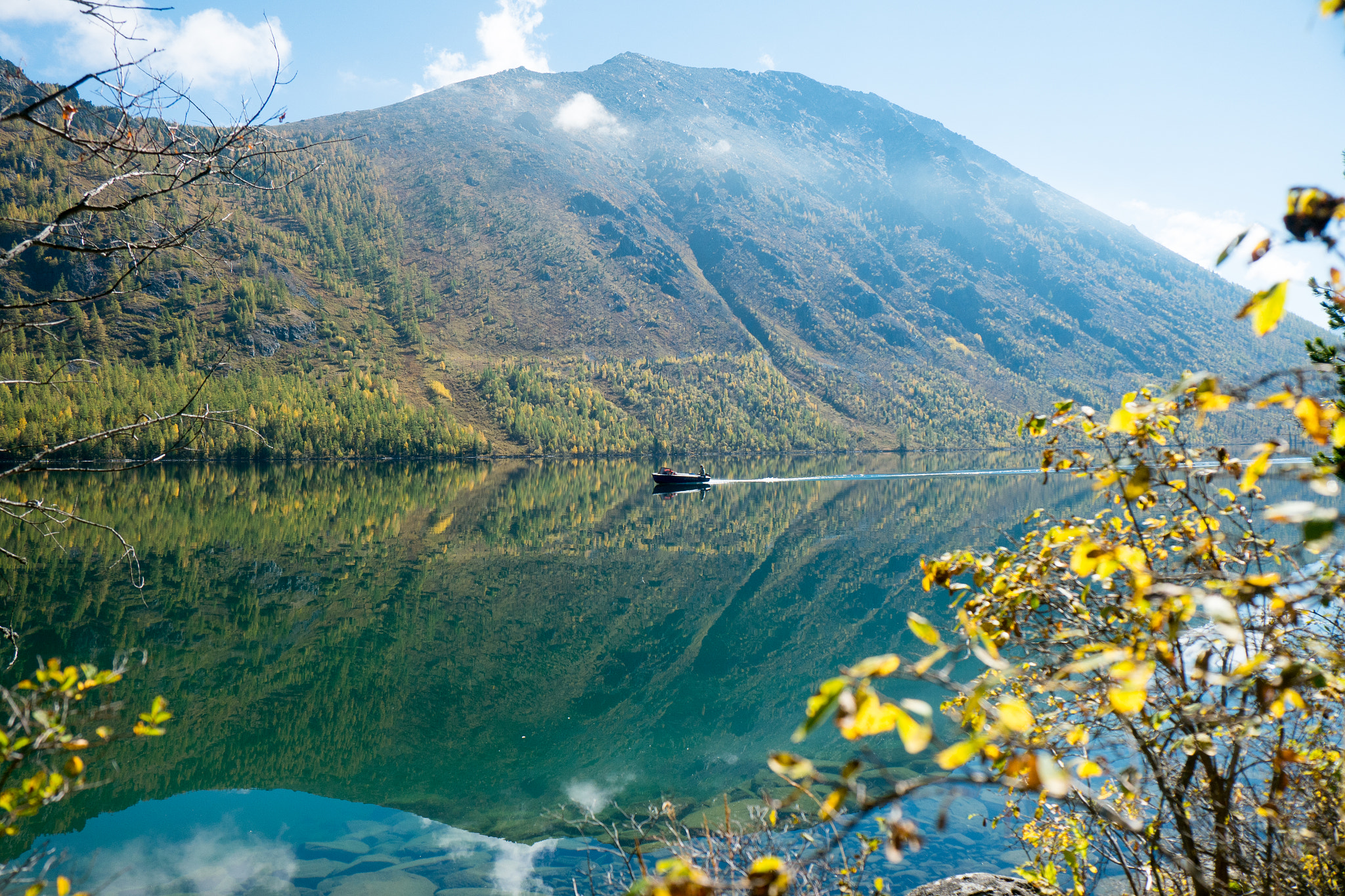 Fujifilm X-A1 + Fujifilm XF 18-55mm F2.8-4 R LM OIS sample photo. Multinskiye lower lake photography