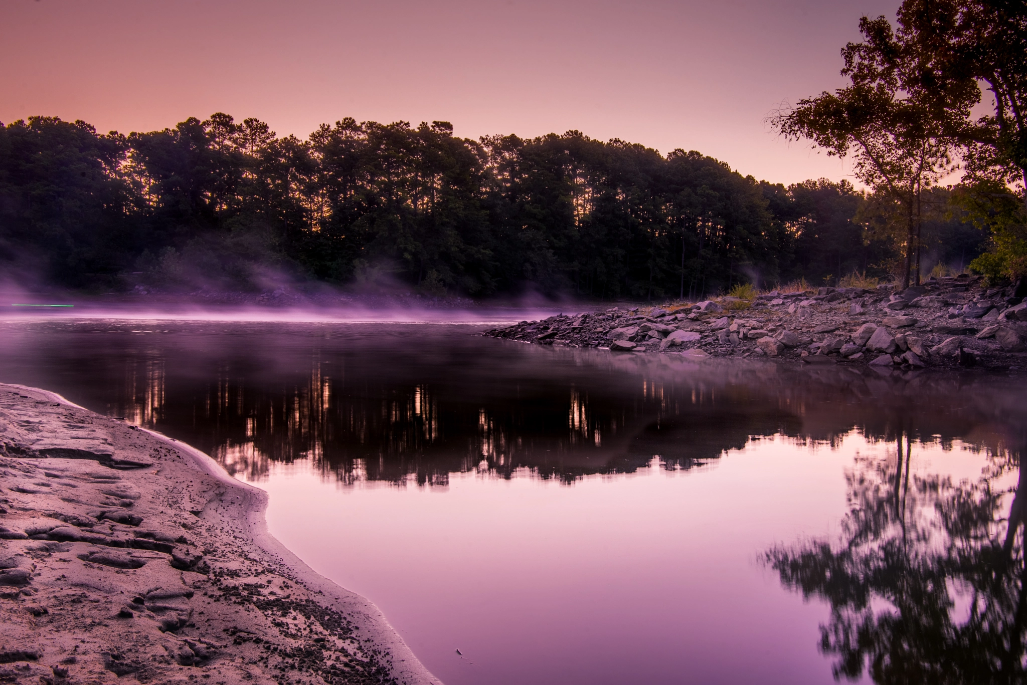 Nikon AF-S Nikkor 24-70mm F2.8E ED VR sample photo. Fall morning on the lake photography
