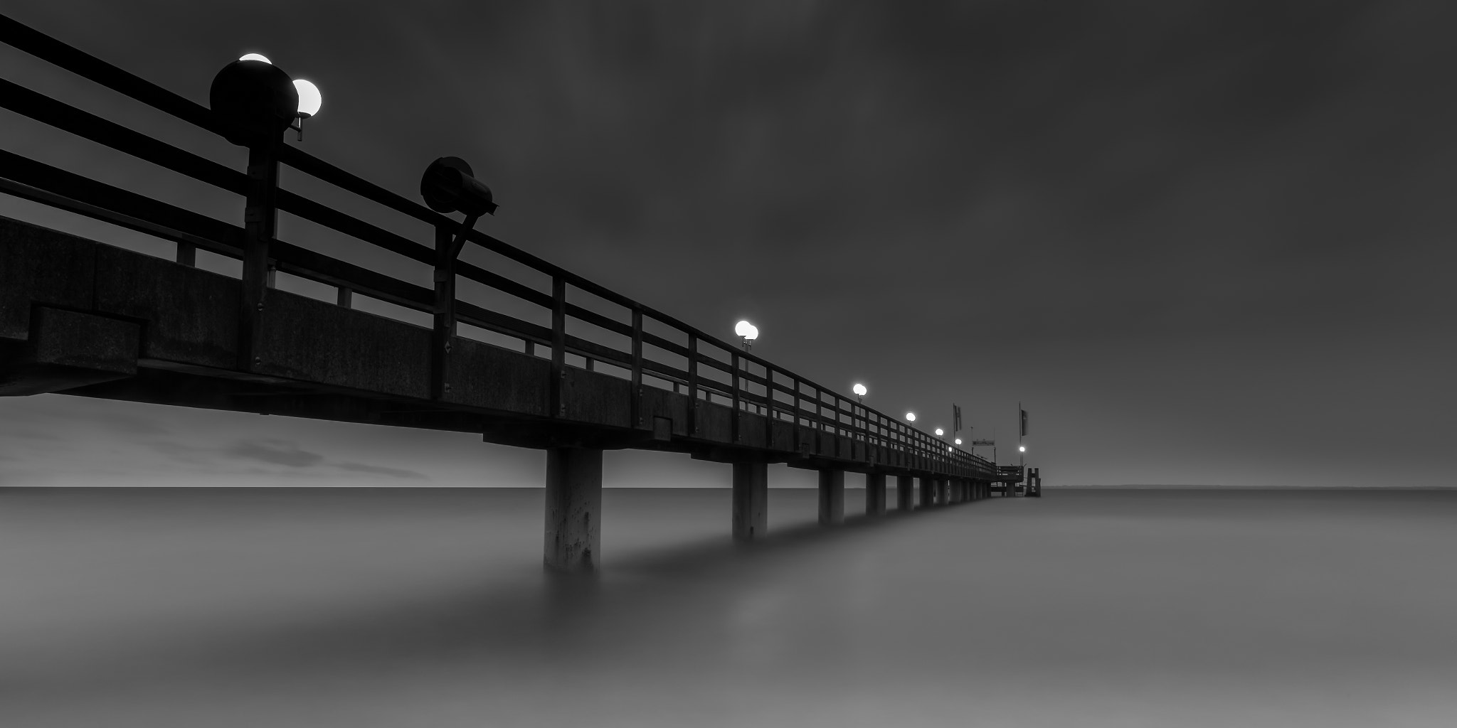 Canon EF 28mm F2.8 IS USM sample photo. The bridge photography