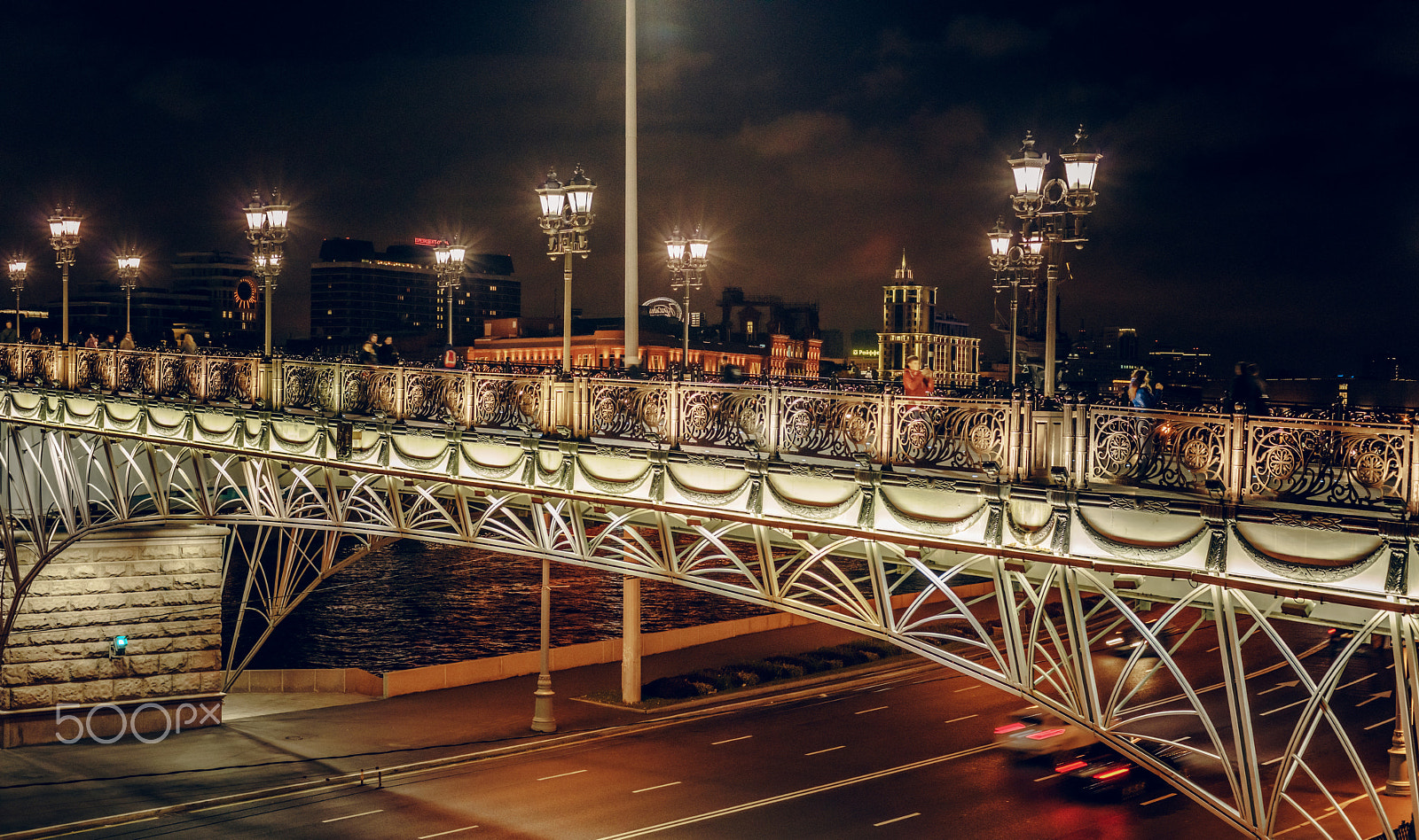 Sony a7R II + Sony 50mm F1.4 sample photo. Moscow streets - bridge photography