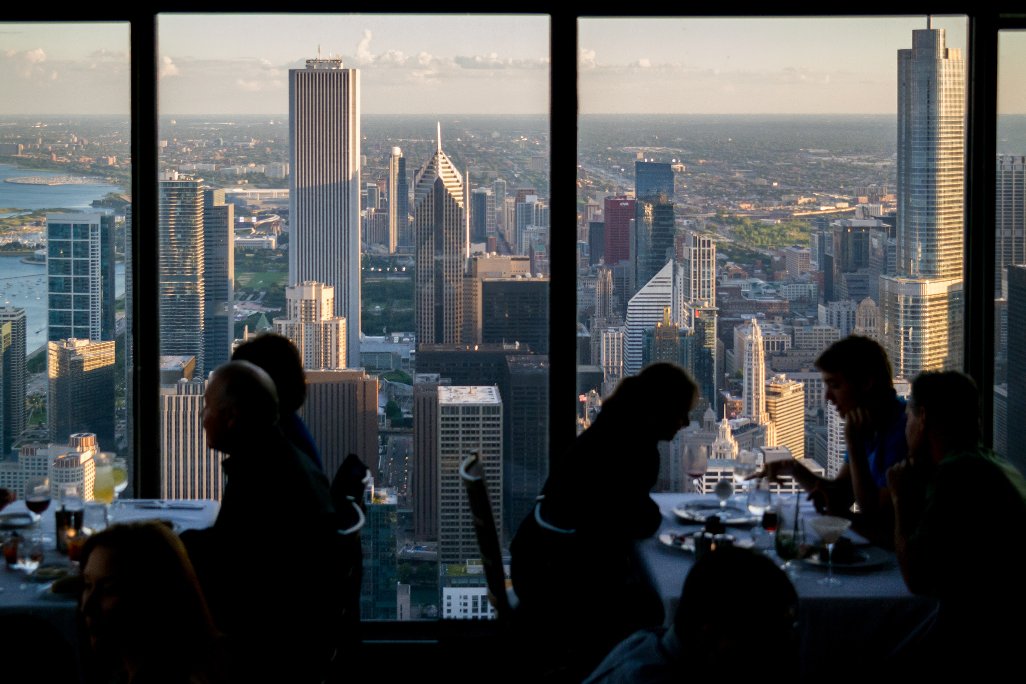 Samsung NX300M + Samsung NX 18-55mm F3.5-5.6 OIS sample photo. Chicago skyline photography