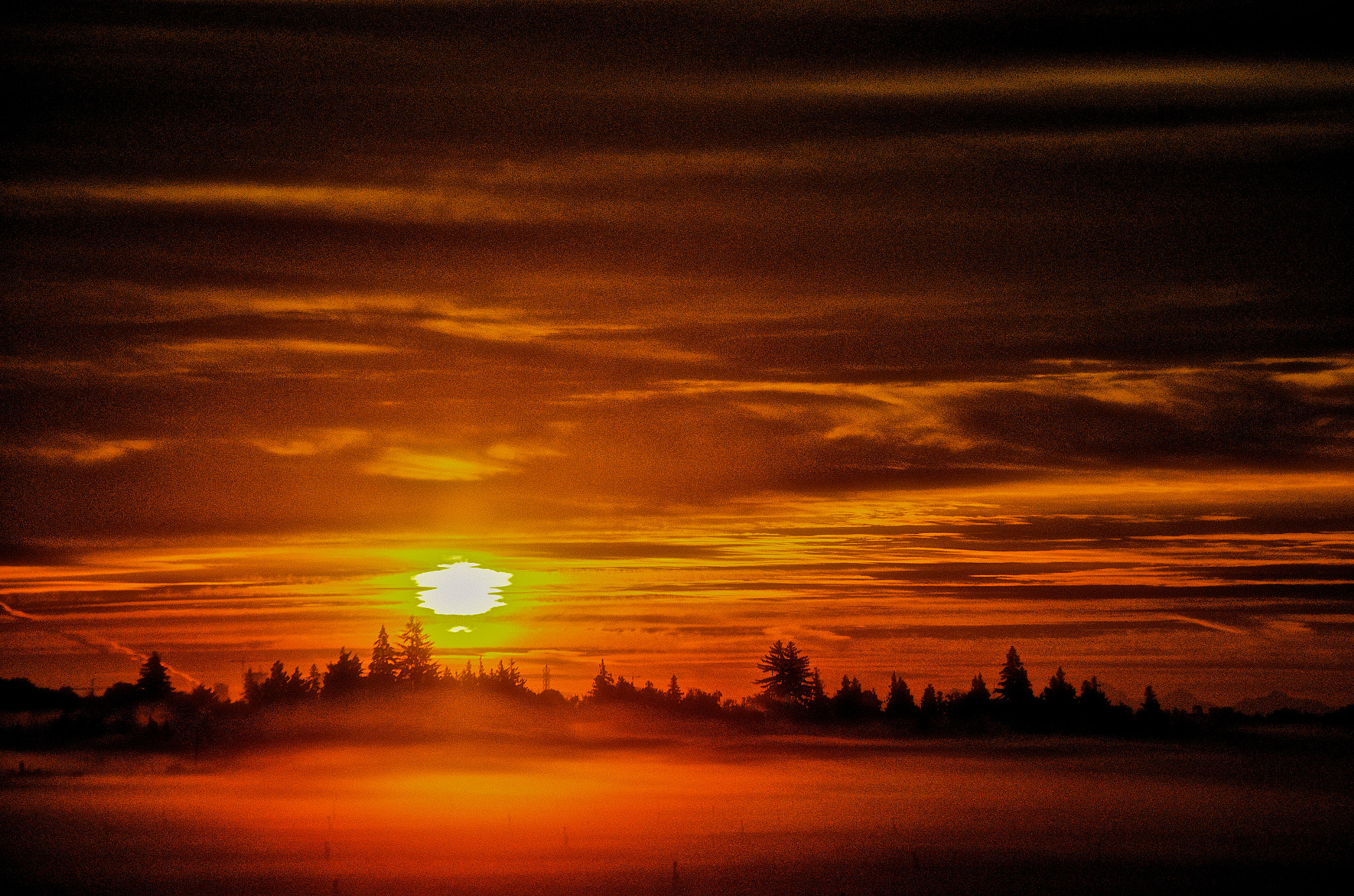 Pentax smc DA 55-300mm F4.0-5.8 ED sample photo. Sunrise on the edge photography
