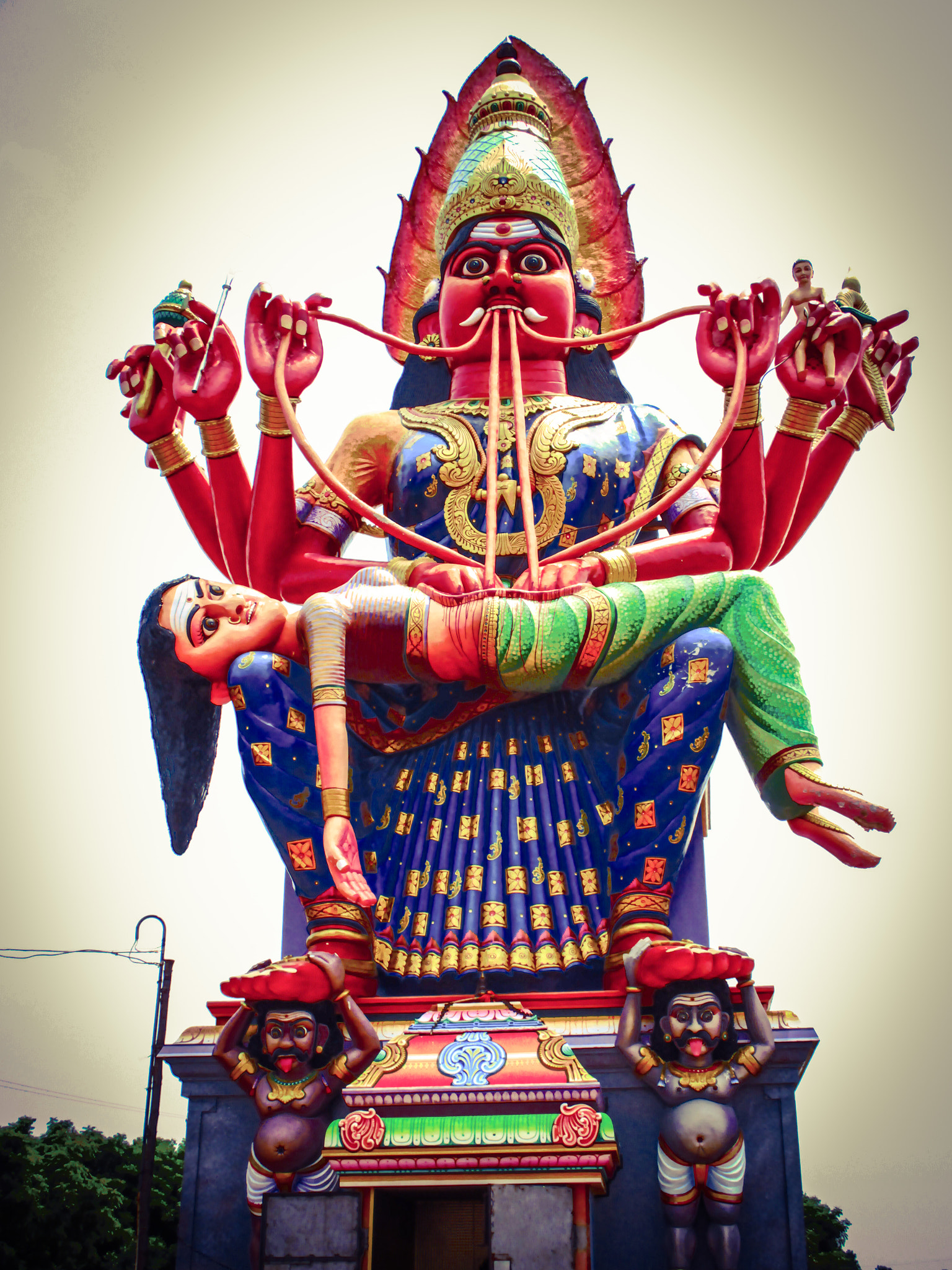 Canon PowerShot ELPH 180 (IXUS 175 / IXY 180) sample photo. Kali temple photography