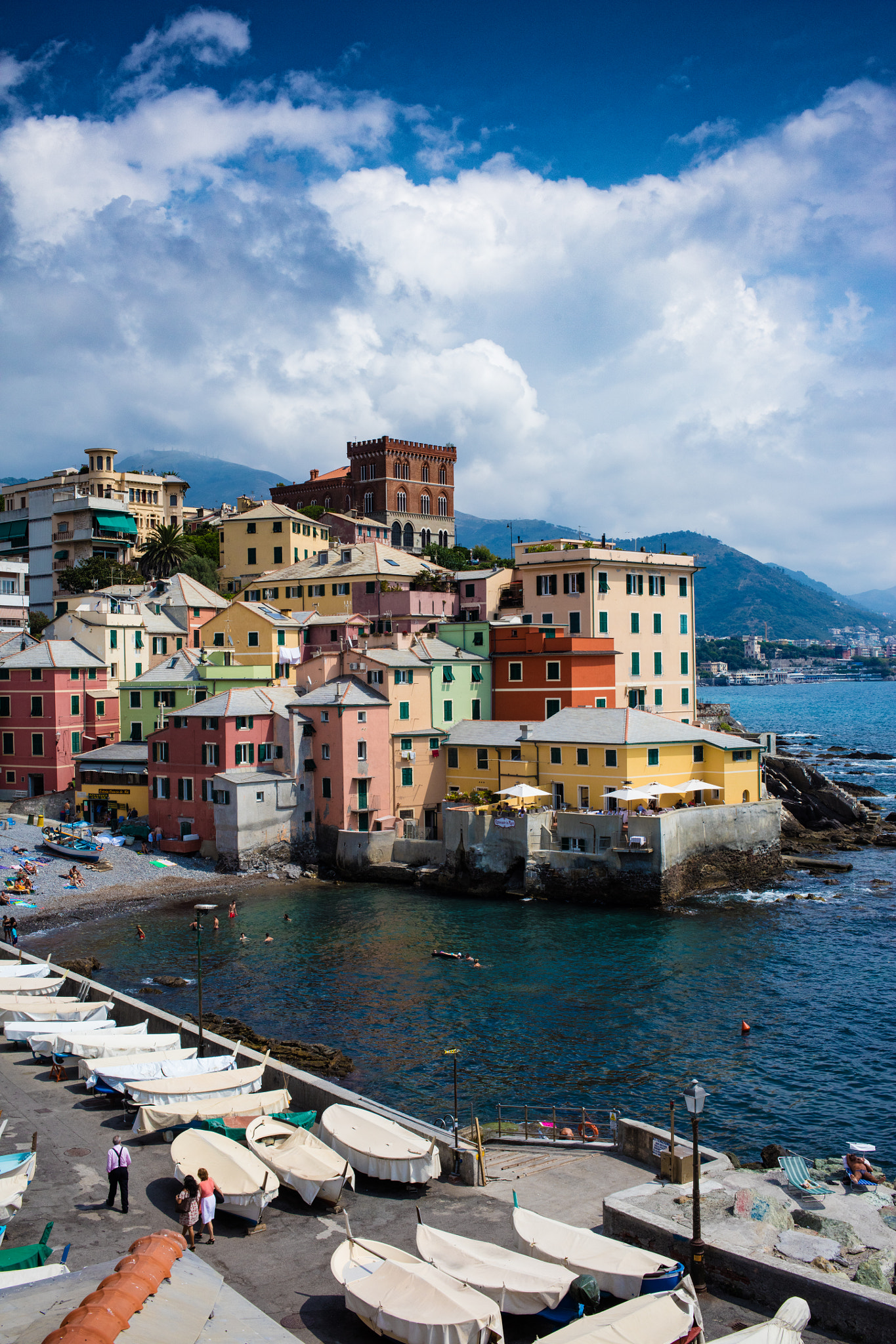 Canon EF 40mm F2.8 STM sample photo. Genova8 photography