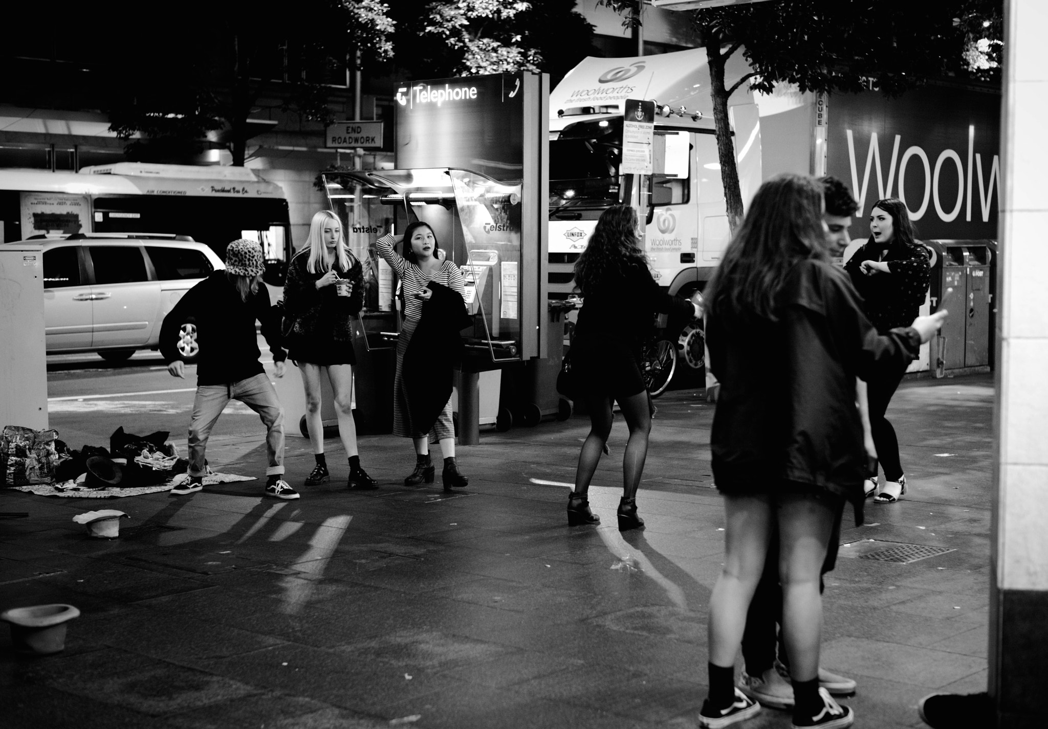 Leica Summilux-M 50mm F1.4 ASPH sample photo. Dancing with street music photography