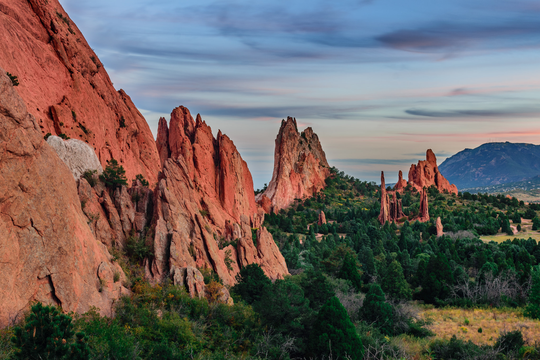 Nikon D5300 + Sigma 35mm F1.4 DG HSM Art sample photo. Garden of the gods photography