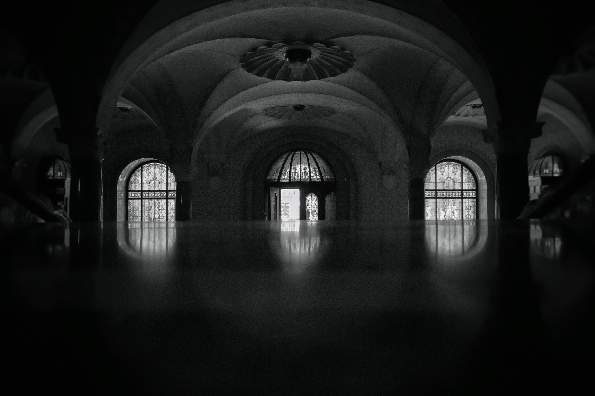 Canon EF 16-35mm F2.8L II USM sample photo. Mirror effect on the floor photography