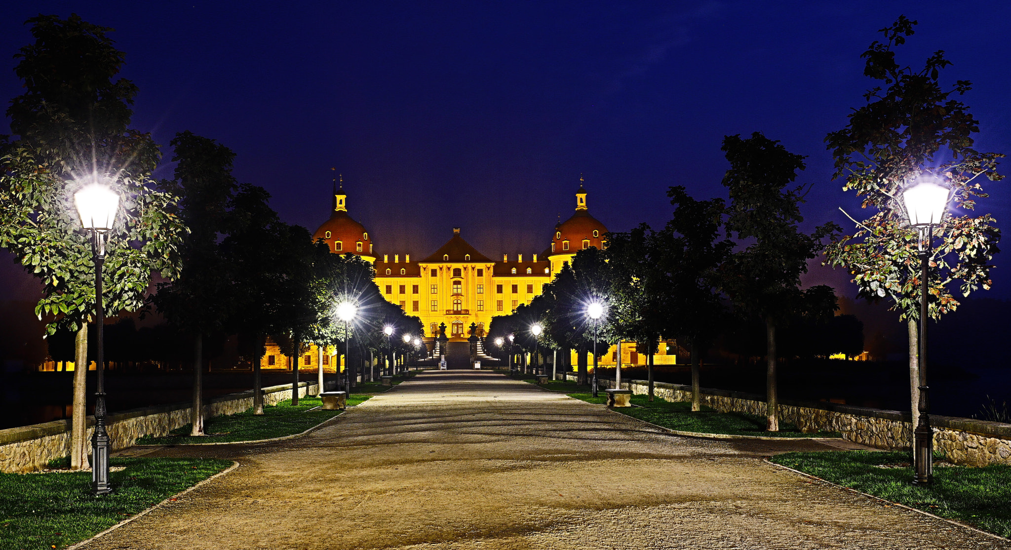 Canon EF 16-35mm F4L IS USM sample photo. Moritzburg photography
